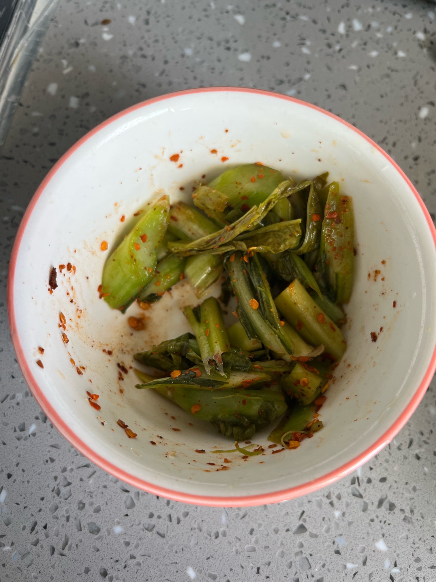 吃不起肉了，搞点泡菜吃

81 / 作者:爱吃茄子的大包 / 