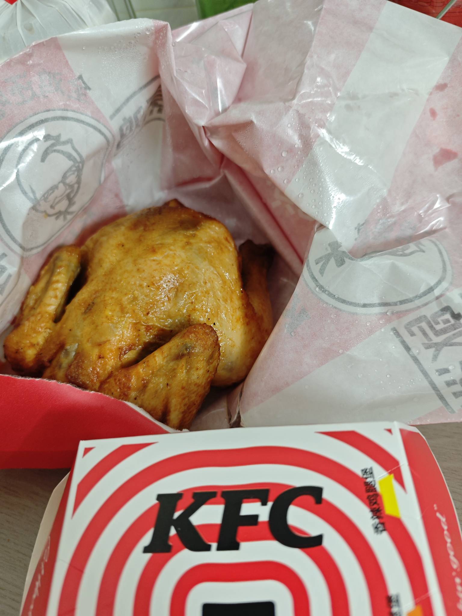 老哥们，这两天南航应该都搞了点吧，好久没有这么简单粗暴的毛了，月底了都吃点喝点

58 / 作者:东方芝加哥 / 