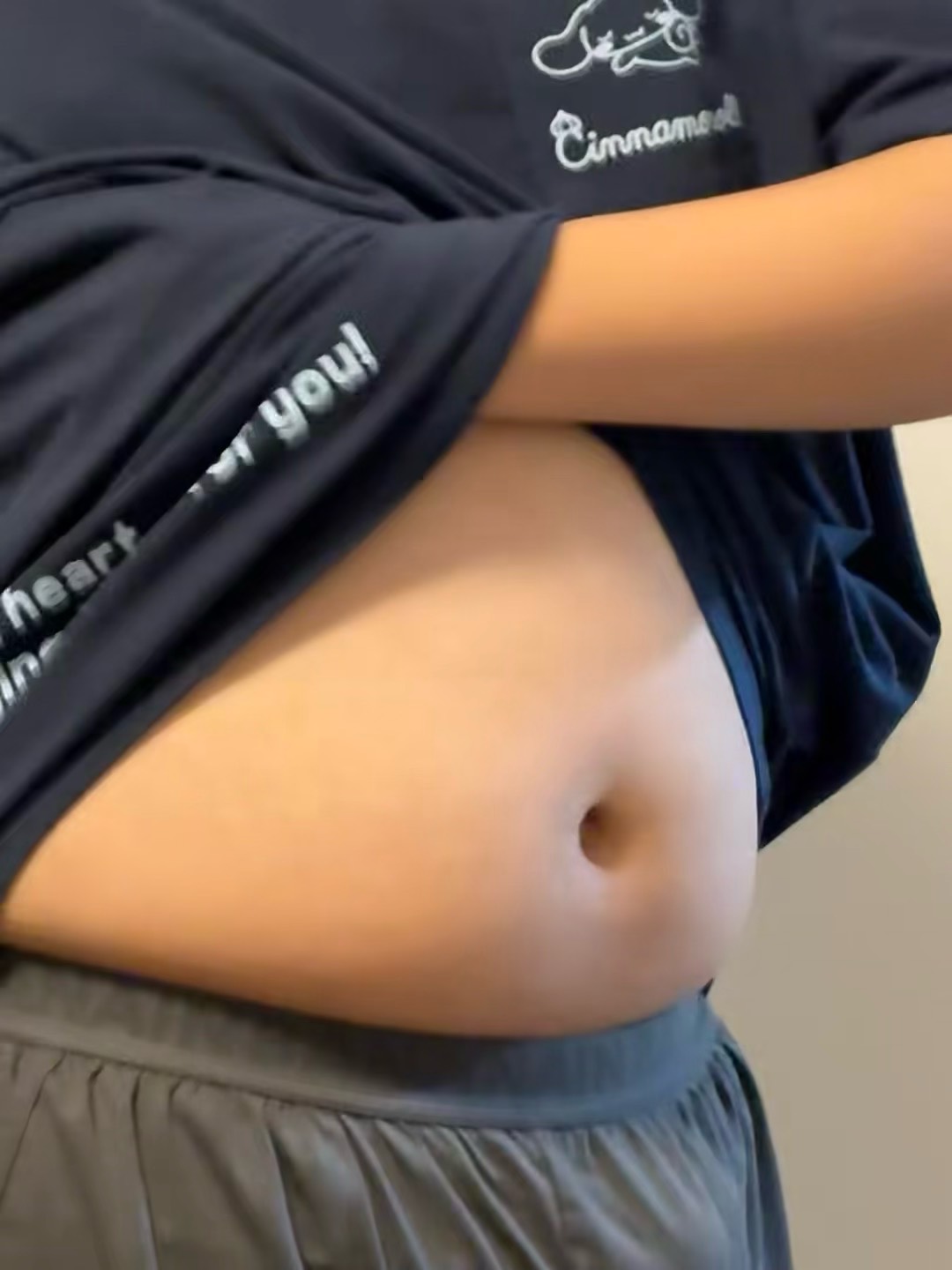 老哥们有没有快速减肥办法
躺家里一年了从140到190斤了
每天吃各种外卖 三顿起步 小蚕74 / 作者:我这辈子废了 / 