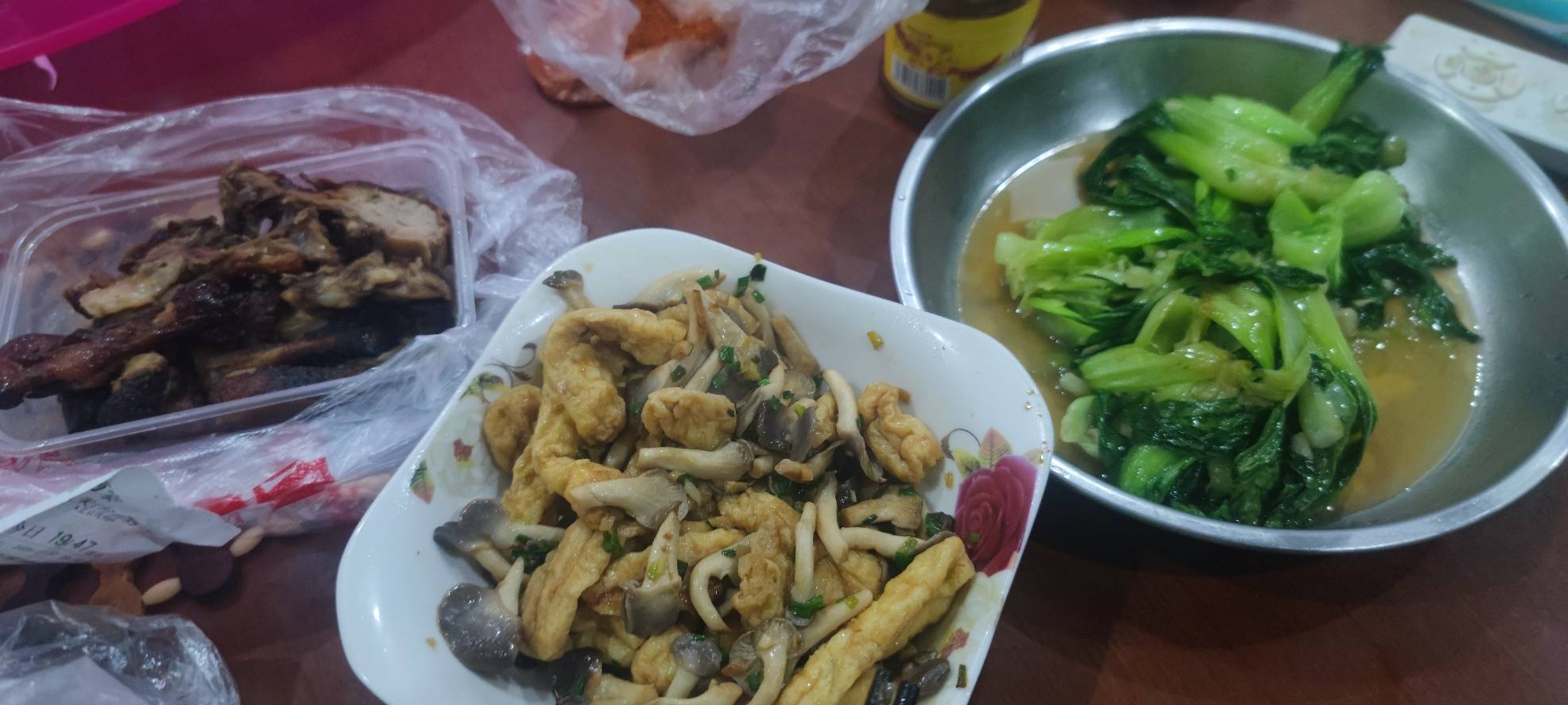 上海哈啰不小心绑了自己账号了，只能便宜换绑出了。有老哥这样操作过吗

61 / 作者:要辩难辩 / 