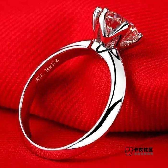 小沫，天黑了，现在应该没老哥说我发的早了。躺在冷冷的公园石板上，想想这些年来走过8 / 作者:尛•牛•氓 / 