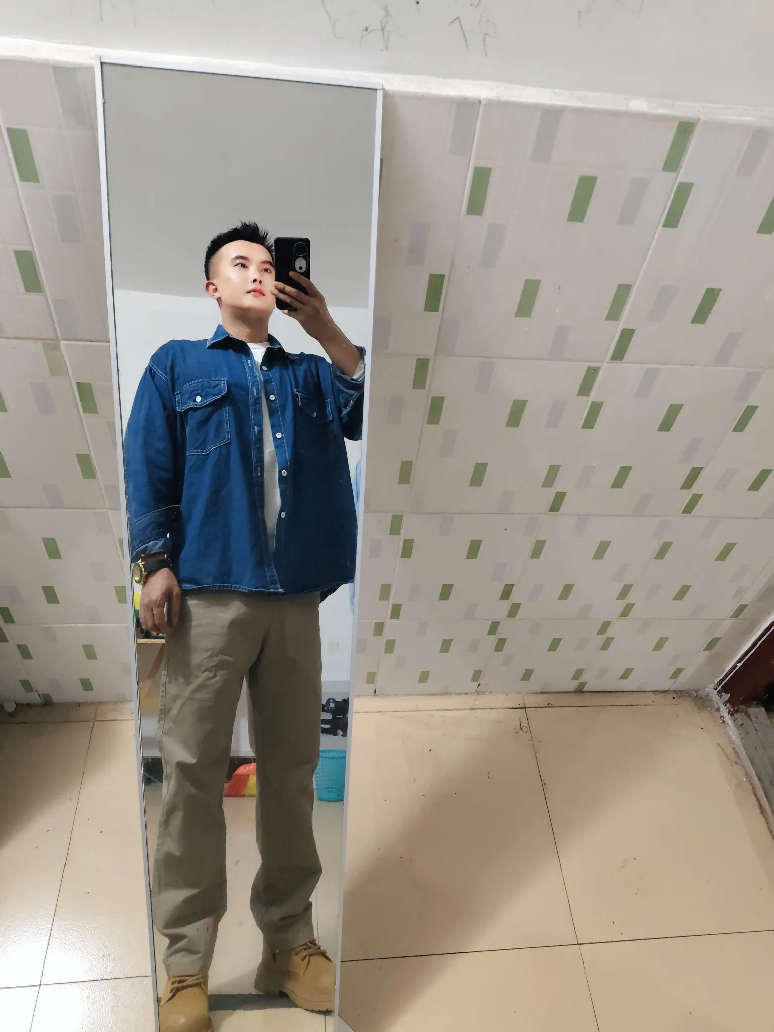 老哥，挂壁东莞凤岗官井头


75 / 作者:果然一道 / 