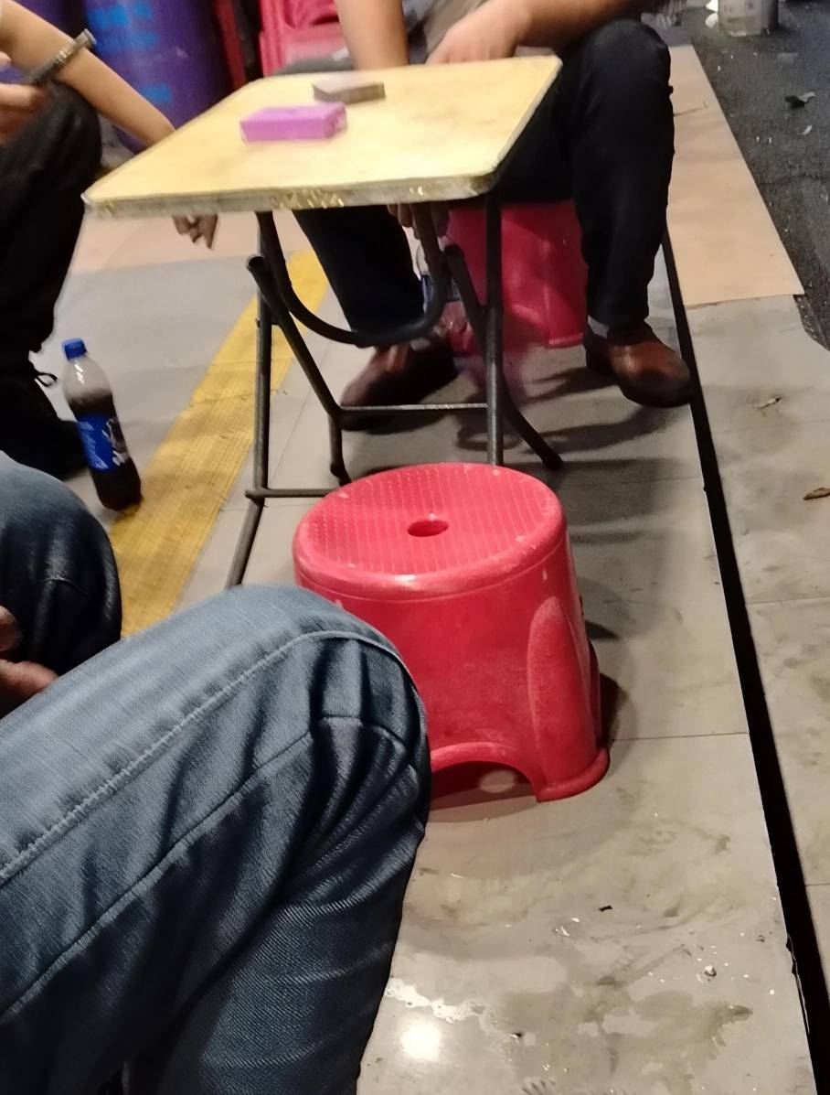 开工开工

43 / 作者:大头绿衣d / 