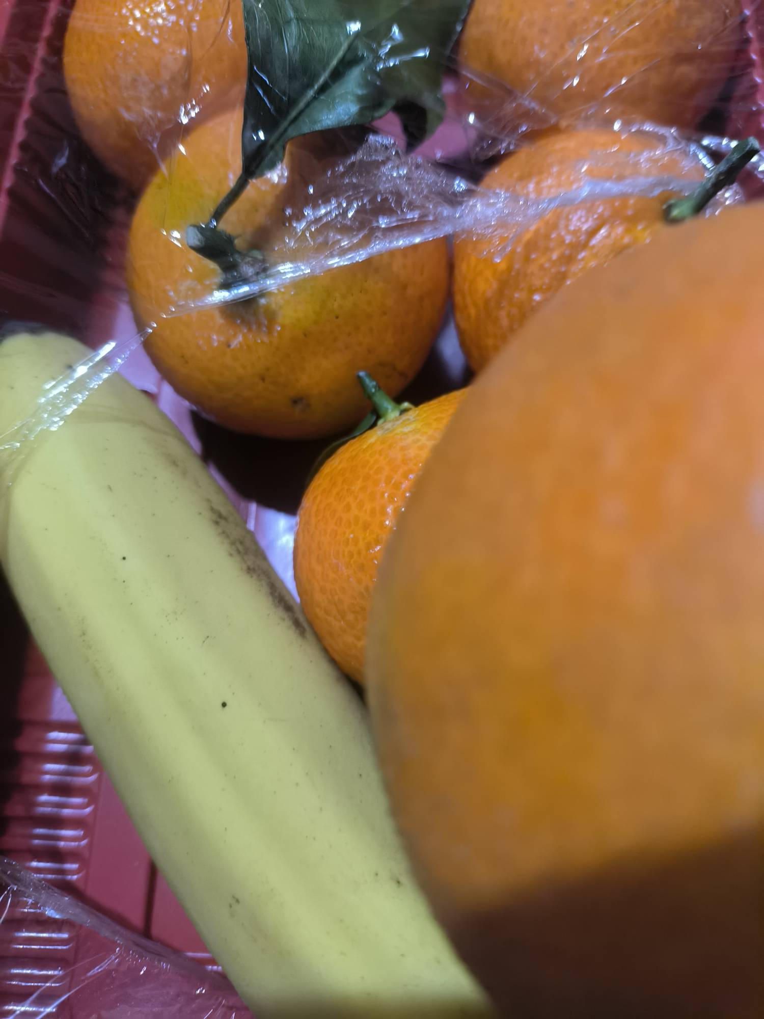 老哥们，你那的果切是这样的吗？用了优惠券加上配送15块钱买了一个三拼果切，是这样的43 / 作者:转身倾城萌 / 