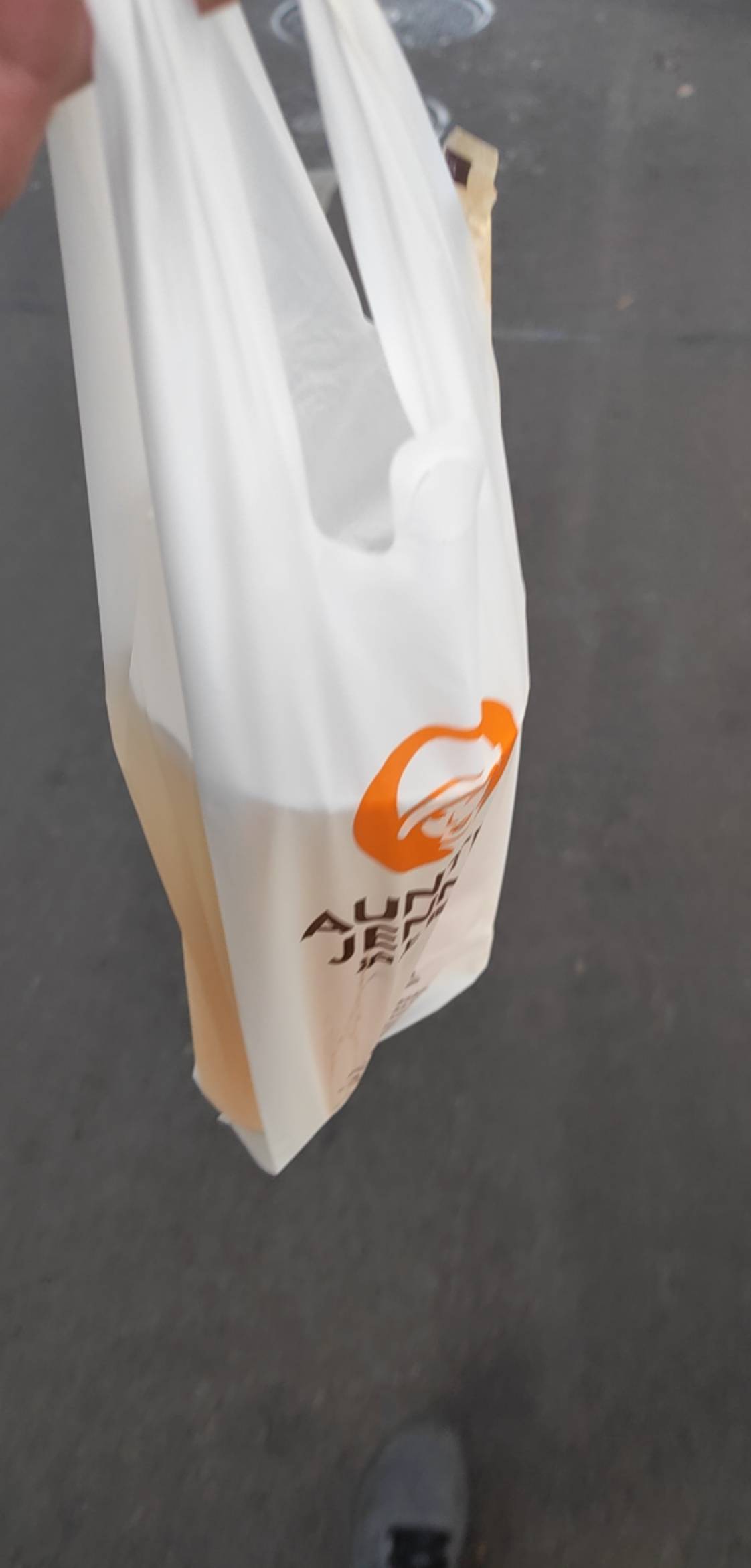 感谢老哥，好像第一次喝上海少妇，也算是喝上了！

74 / 作者:外卖手术主治医师 / 