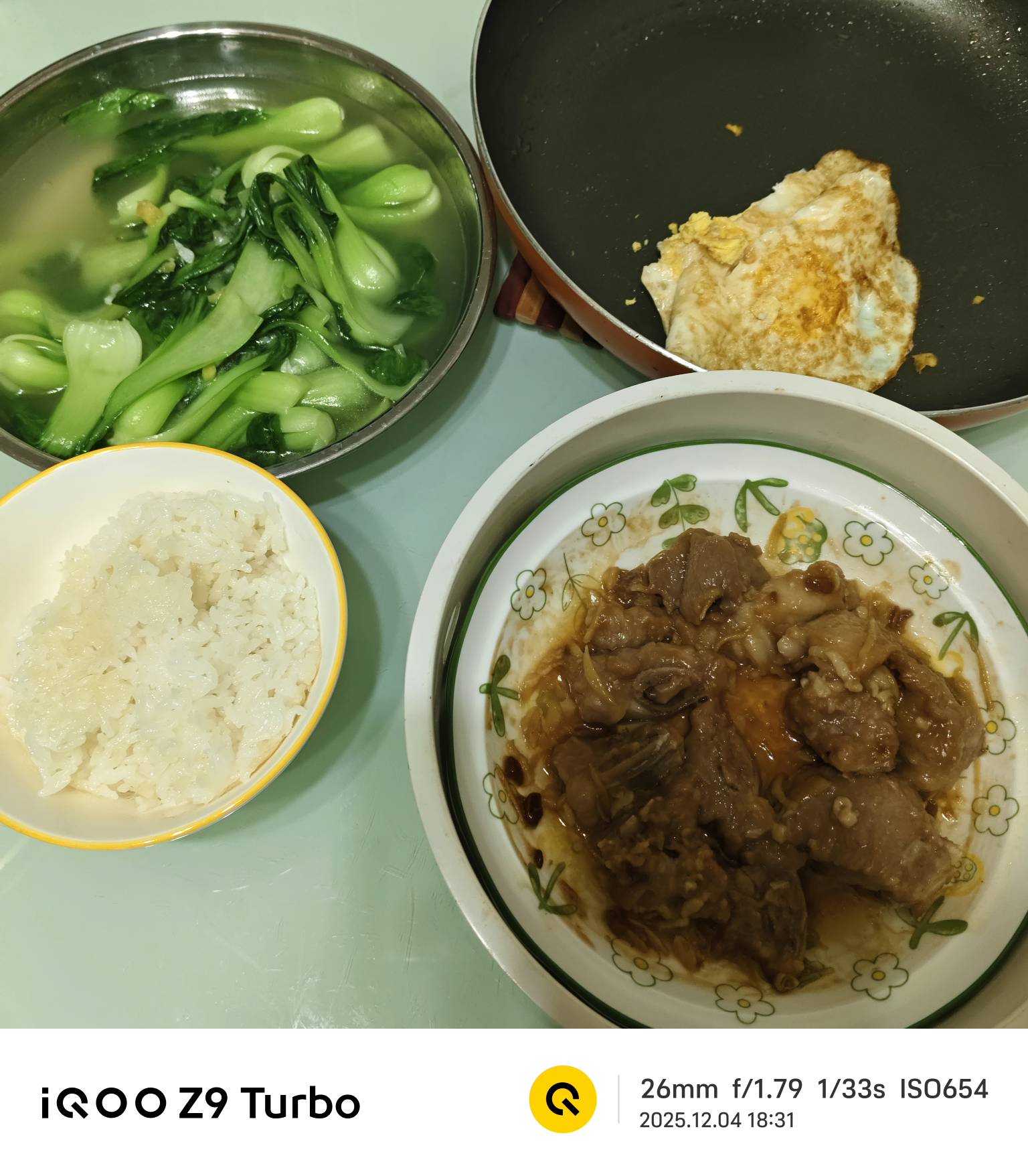 吃饭了 老哥们

51 / 作者:代吃烤翅 / 