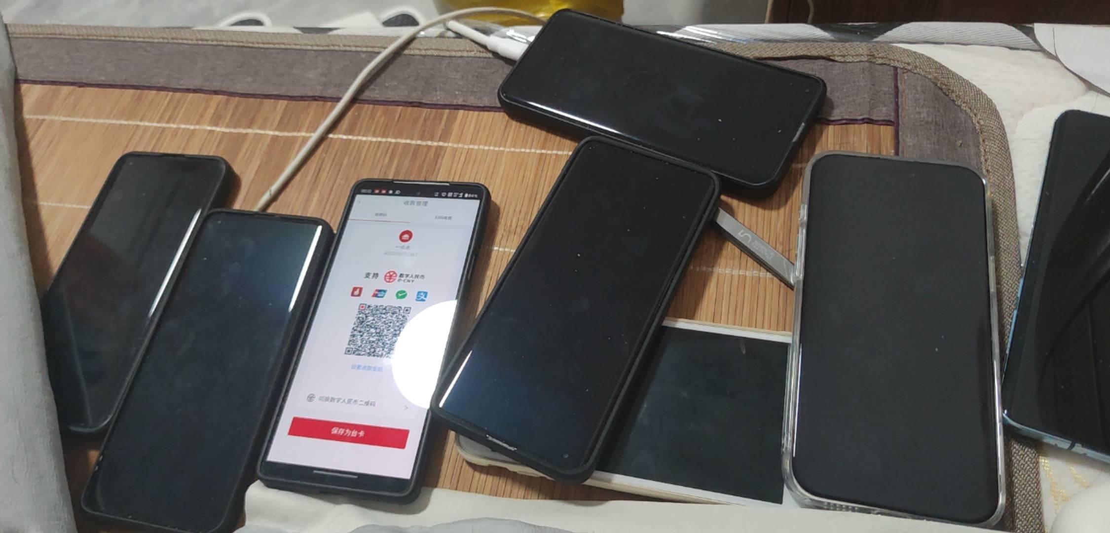 老哥们，卡农真有不跟家里联系，或者家里不管的吗？
15 / 作者:木子辰 / 