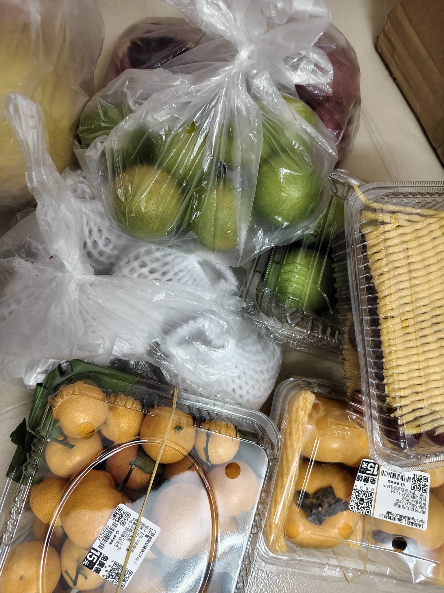 好久没买水果了，没想到才20块能买这么多

93 / 作者:功德圆满 / 