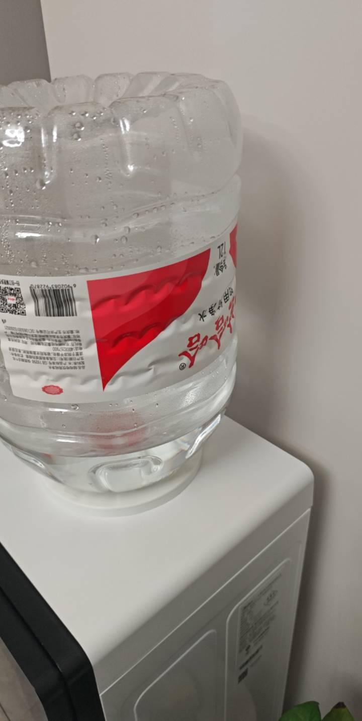 交通领券中心领那个满10-3的十足，十足长期活动，大瓶矿泉水4块5两瓶，用了券10块5买2 / 作者:老哥大气人 / 