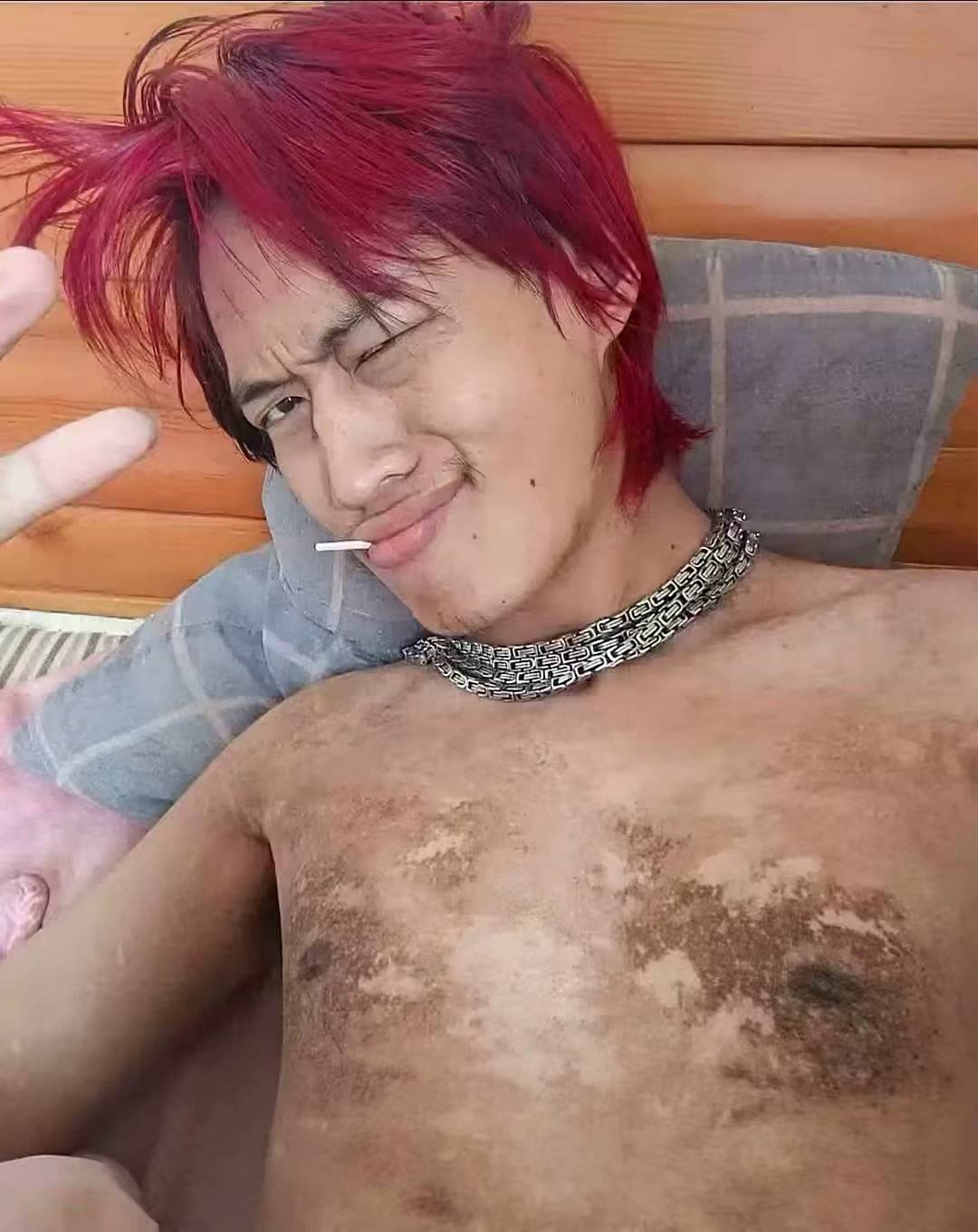 自己亲姐姐给我介绍一个对象，聊了不到十天，告诉我她快过生日了，让我项链和手机选一66 / 作者:建湖大黑户 / 