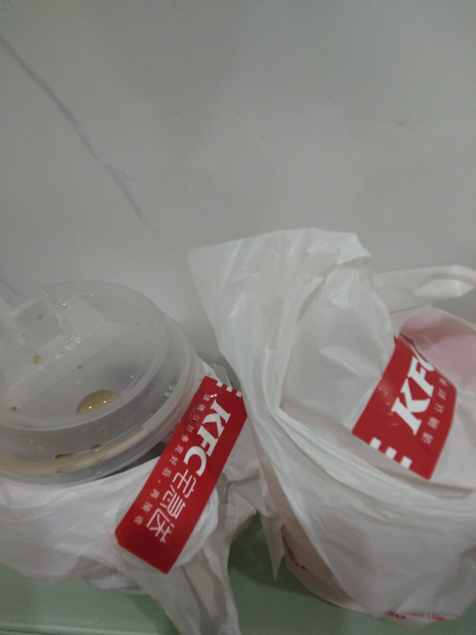 饿一天，喷射也是吃上了

43 / 作者:尛•牛•氓 / 