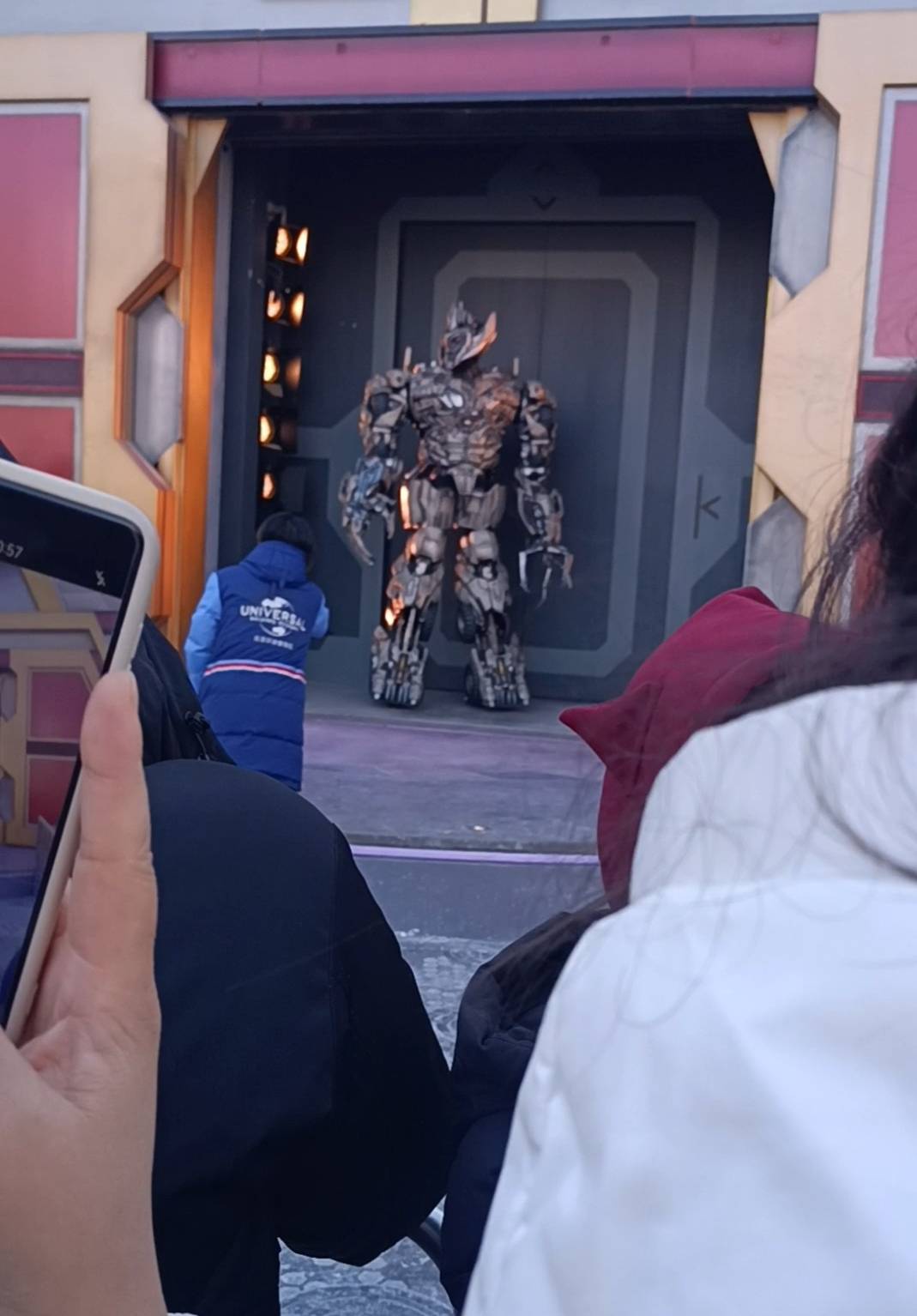 环球淡季人也这么多，还好买了优速通一会去玩禁忌之旅


48 / 作者:顾小贝 / 