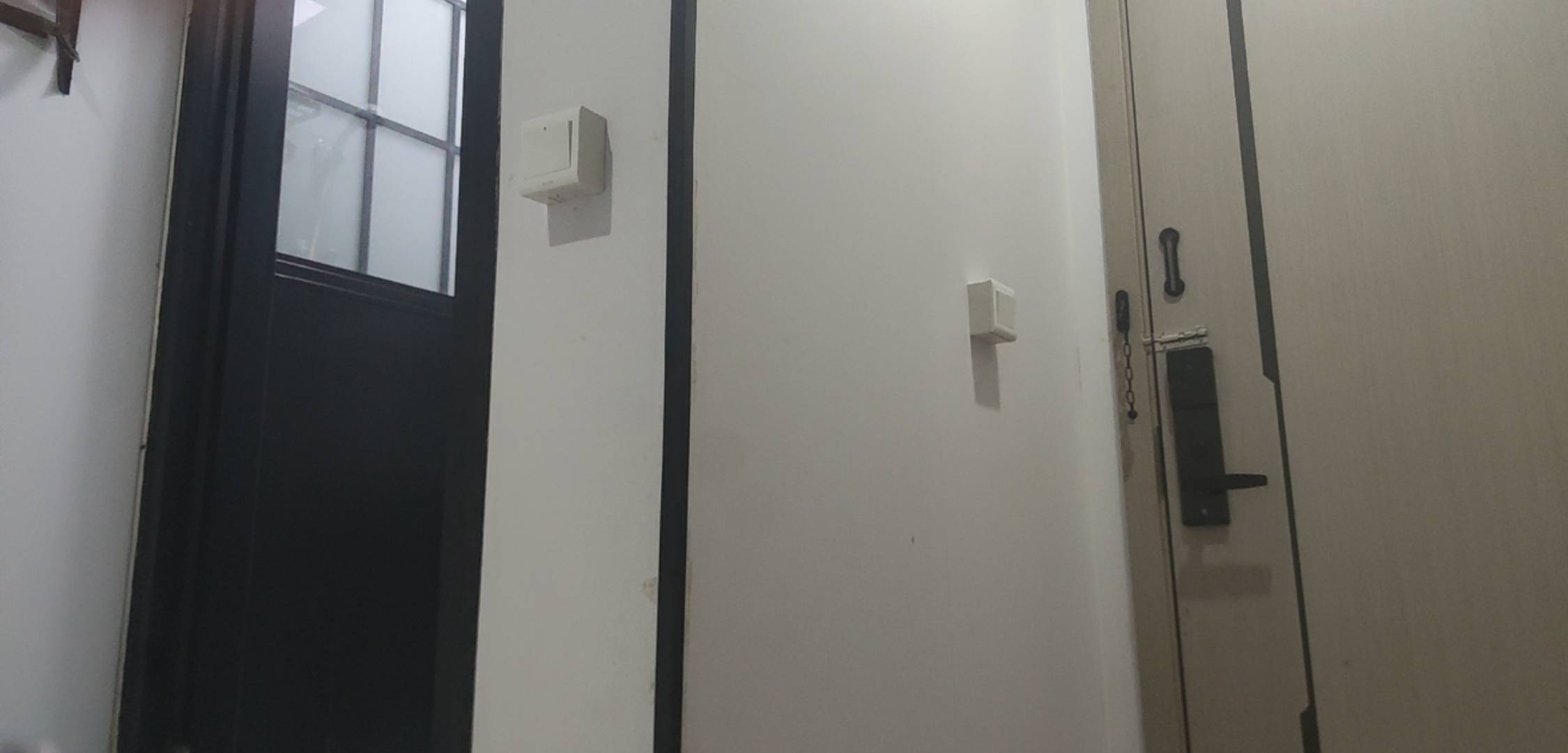 有广州挂壁的嘛挂壁在哪里？还是说都在东莞躺着

1 / 作者:木子辰 / 