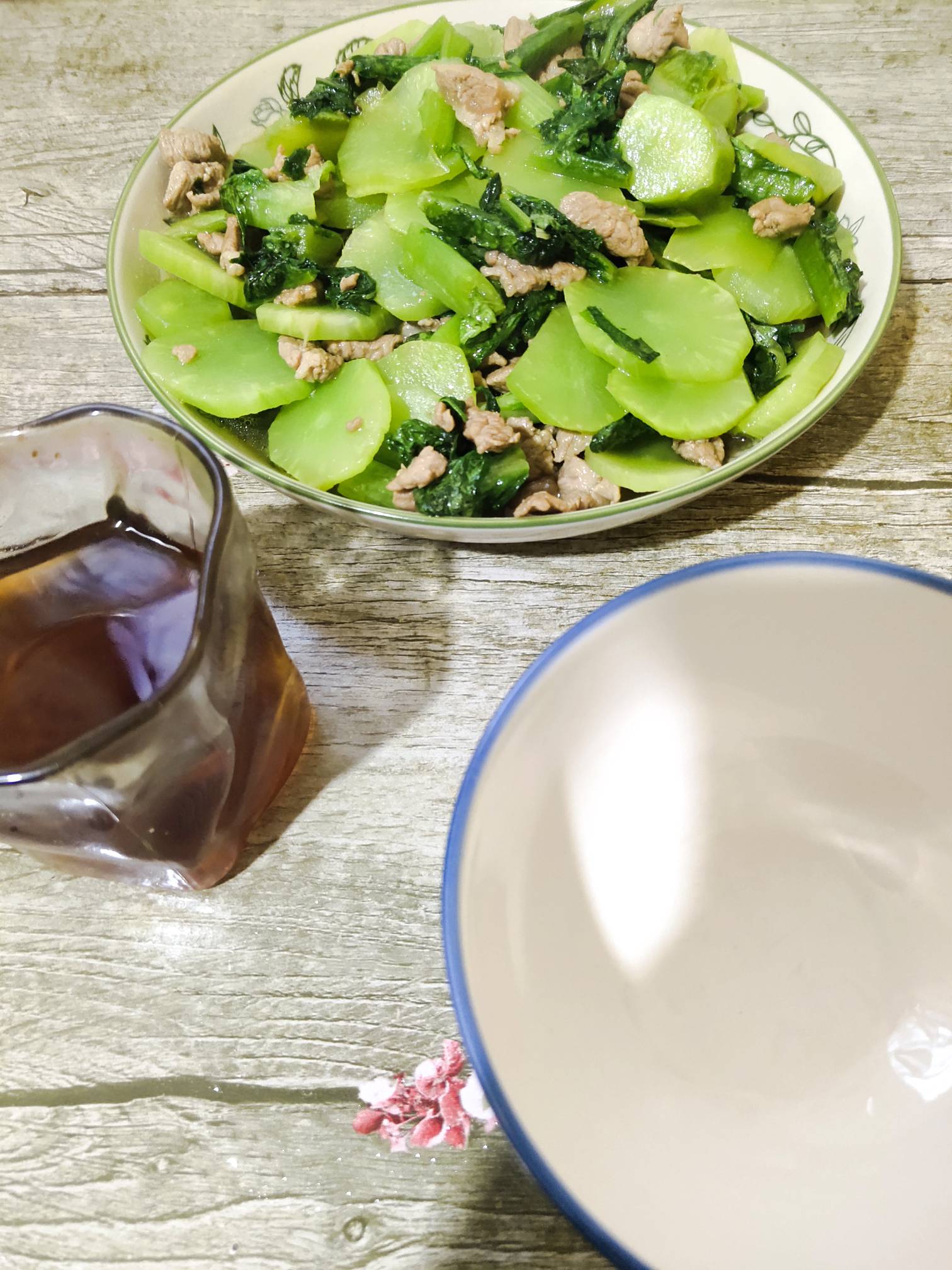 老农广东5毛拿下，该吃饭了

63 / 作者:一路向前8 / 