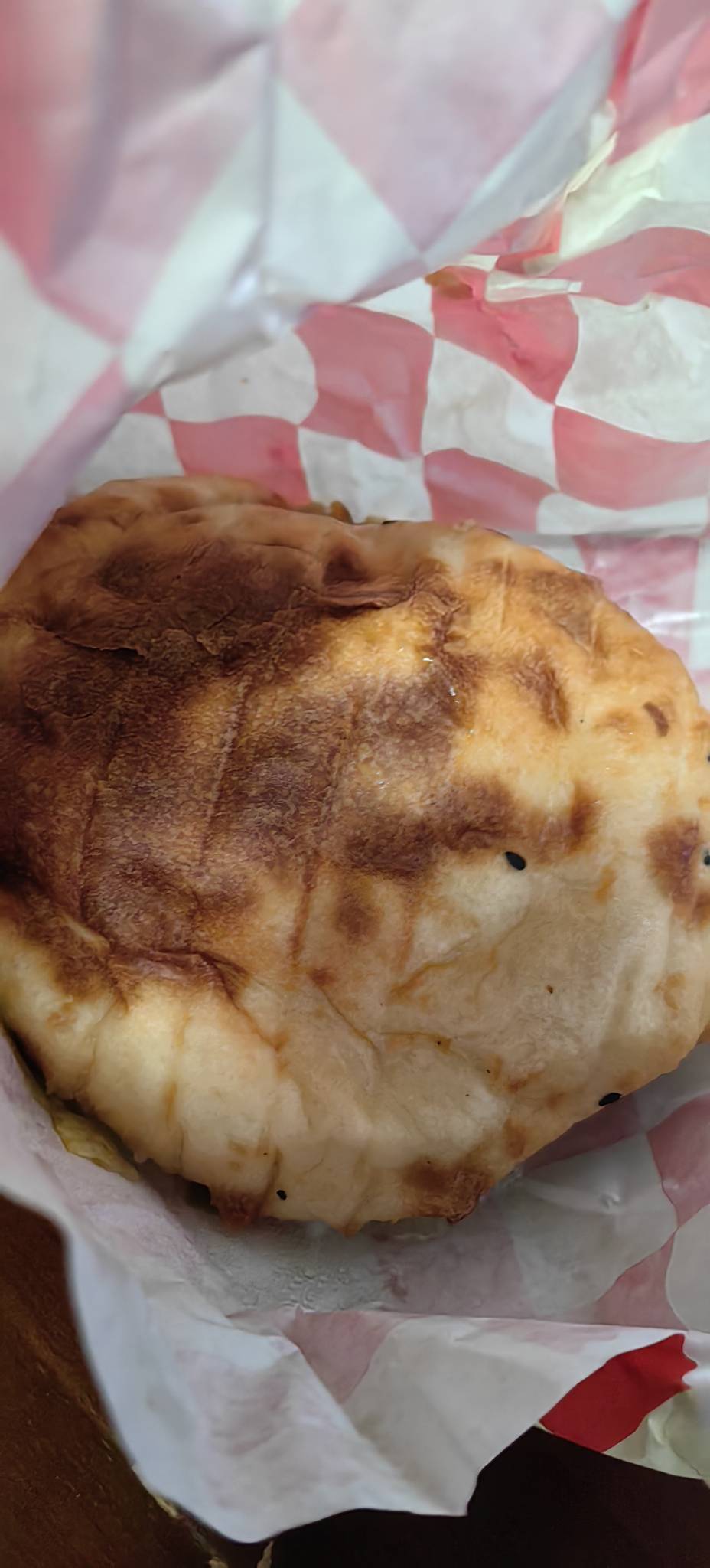 这汉堡好难吃啊送来全是压扁的跟用脚踩过一样，点了十几个看来只能扔掉了


0 / 作者:流离~ / 