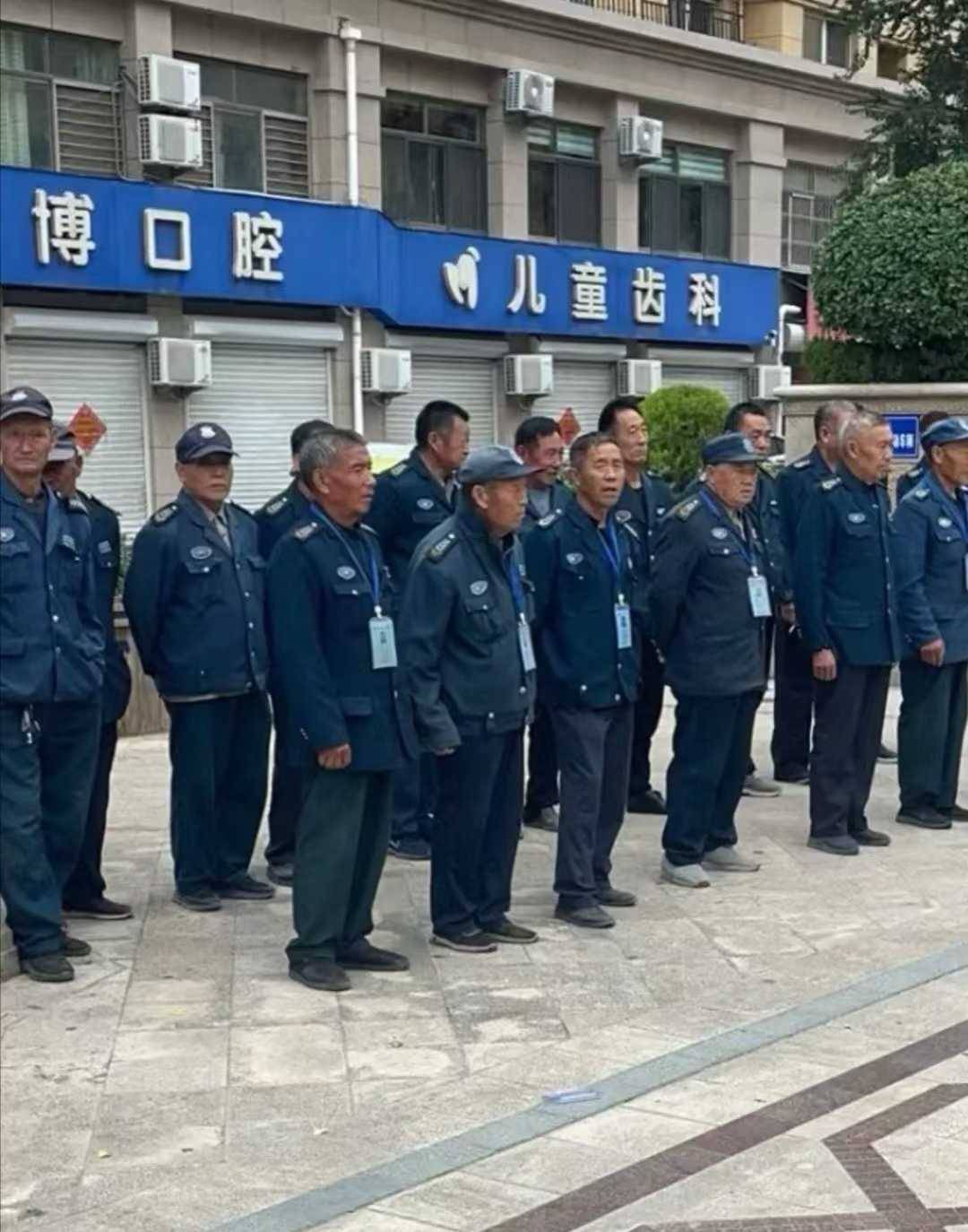  小沫，天亮了。这已经是在你离开我的第6个冬天了，没有你的这段岁月，四季都是灰色的86 / 作者:尛•牛•氓 / 