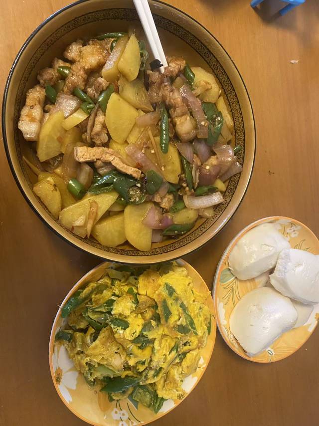 好久没下厨了。天天吃外卖吃的够够的！

10 / 作者:南京彭于晏8 / 