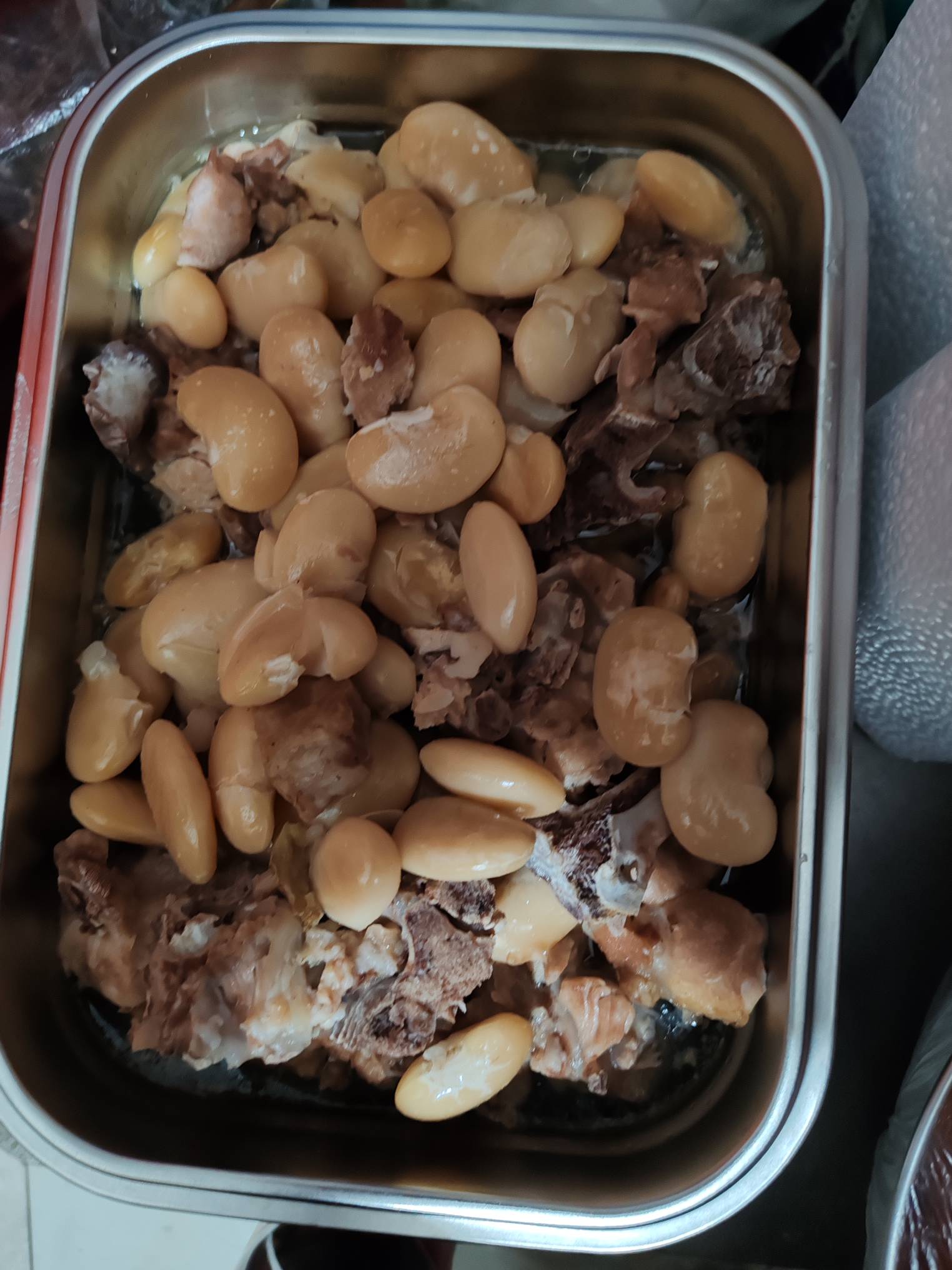 谁我吃的简单，莲子桂圆汤，配点水煮青菜

17 / 作者:景彡籽 / 