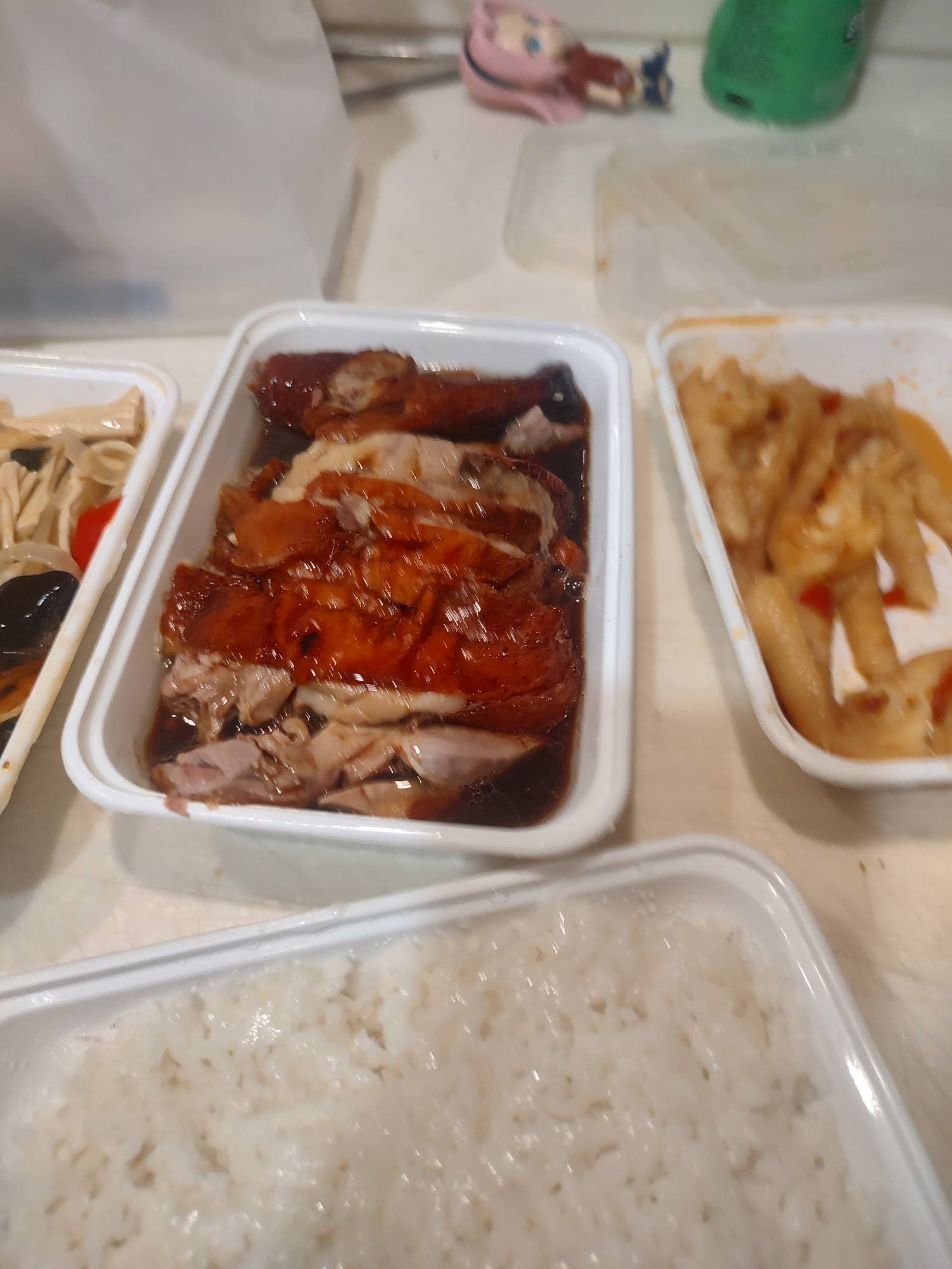 玩也没啥玩的，游戏也不想打，躺也躺不住，班也不想上，甚至有毛都懒得动手申请，是怎39 / 作者:L地 / 