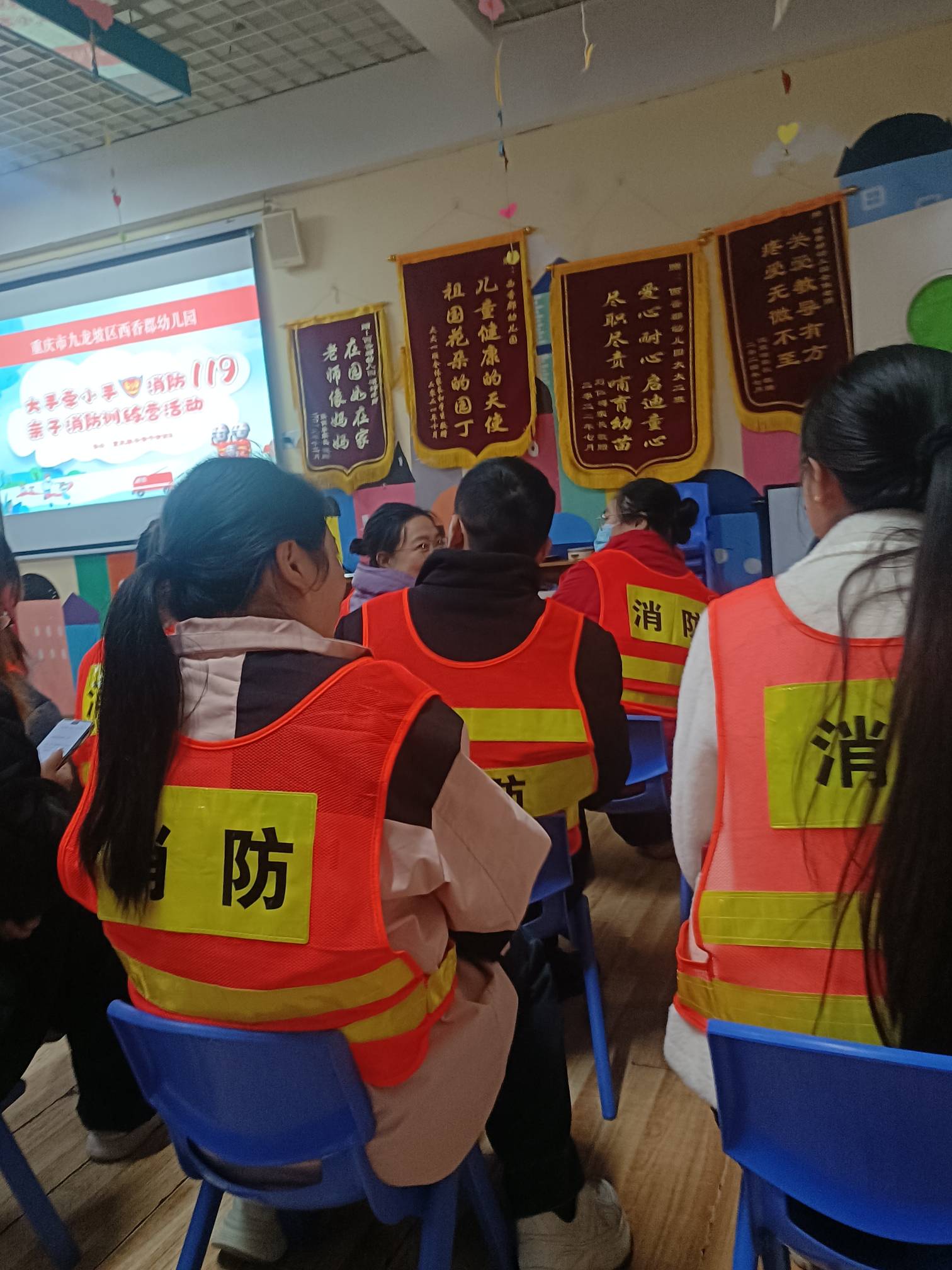 好多美女

9 / 作者:v18883340973 / 