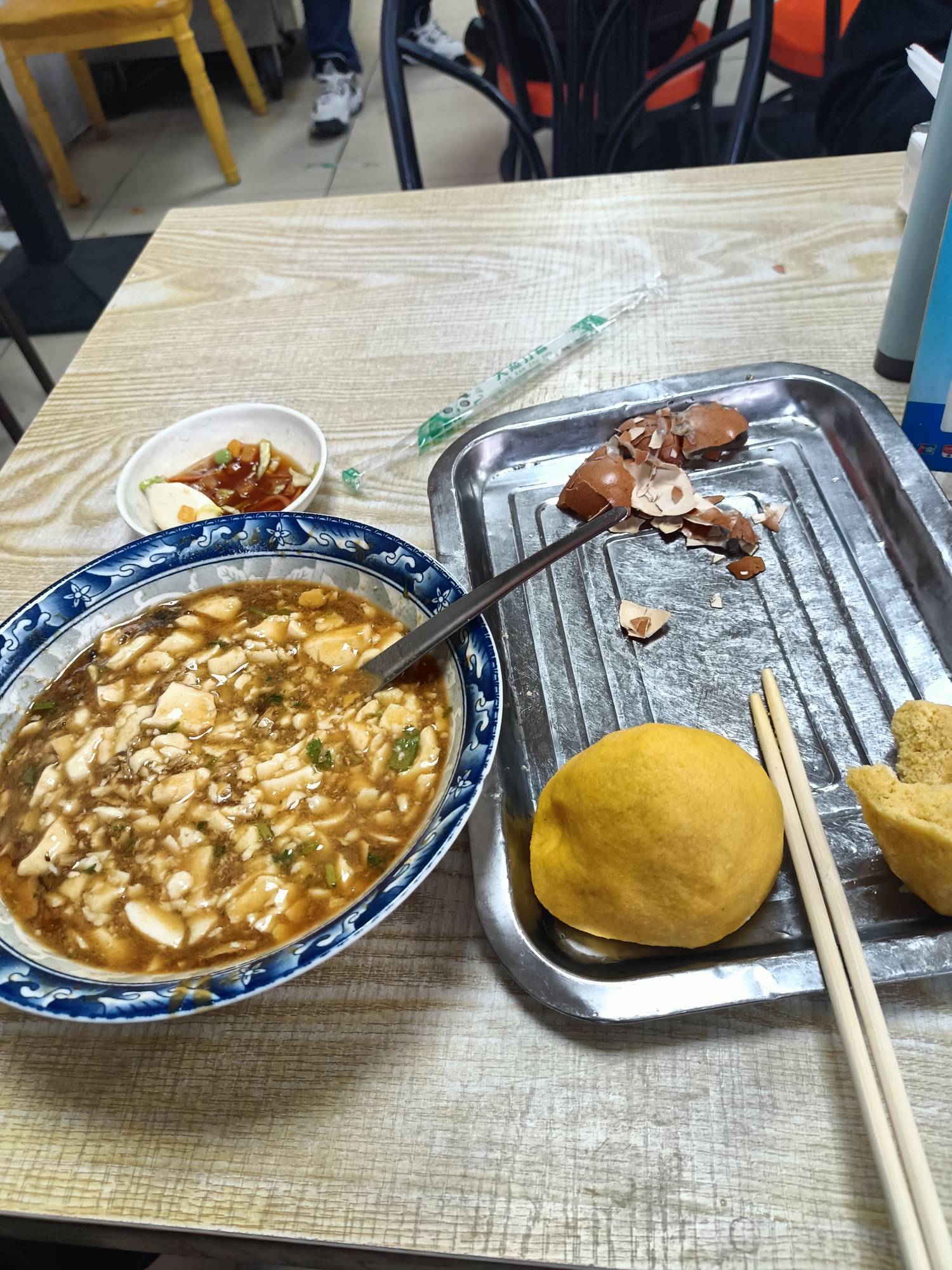 吃点早饭吧，太冷了

29 / 作者:生蚝熟了 / 