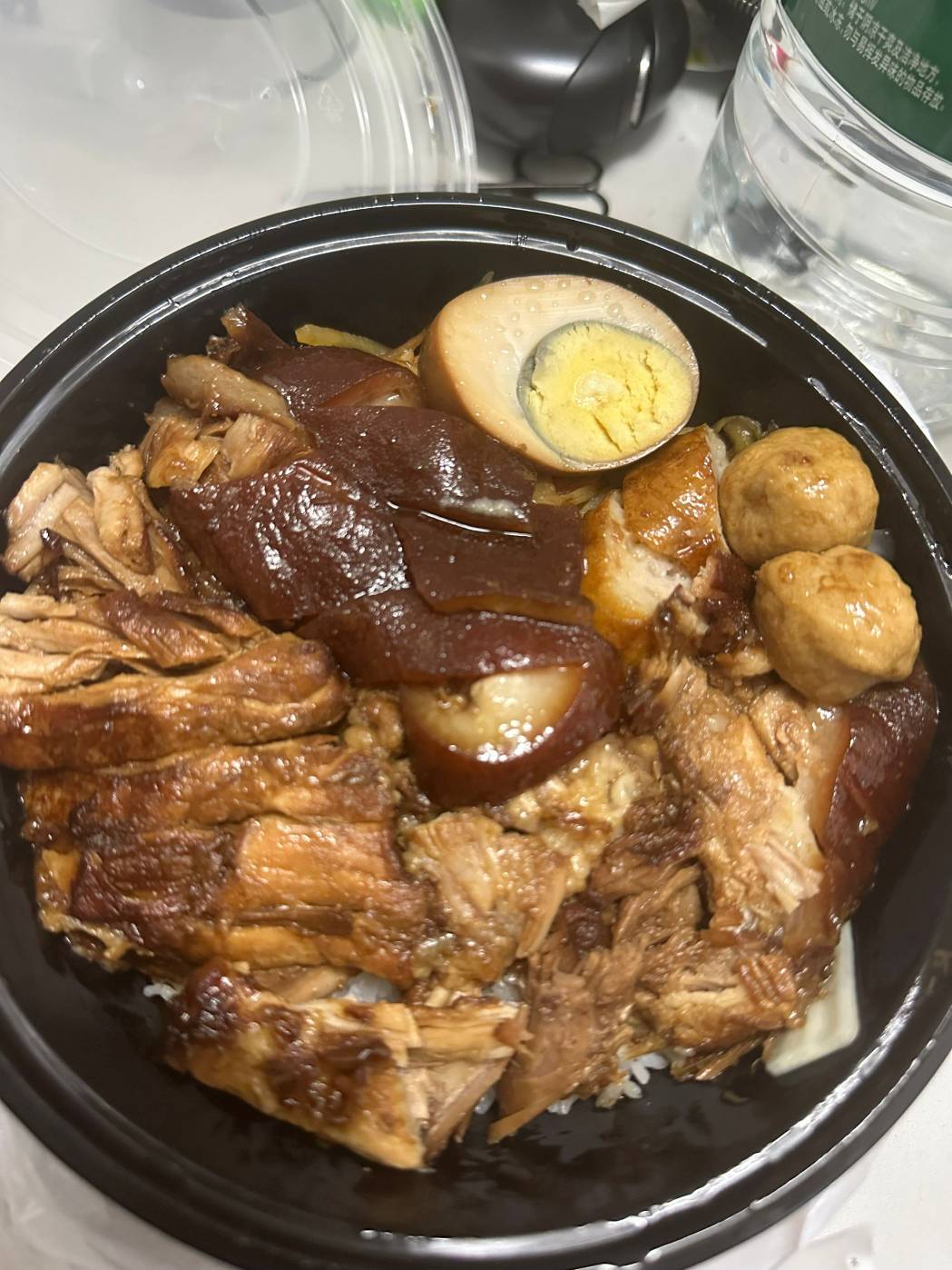 一有点钱不知道吃什么
没钱挨饿受冻几天吃啥都香

91 / 作者:风中之神-聂风 / 