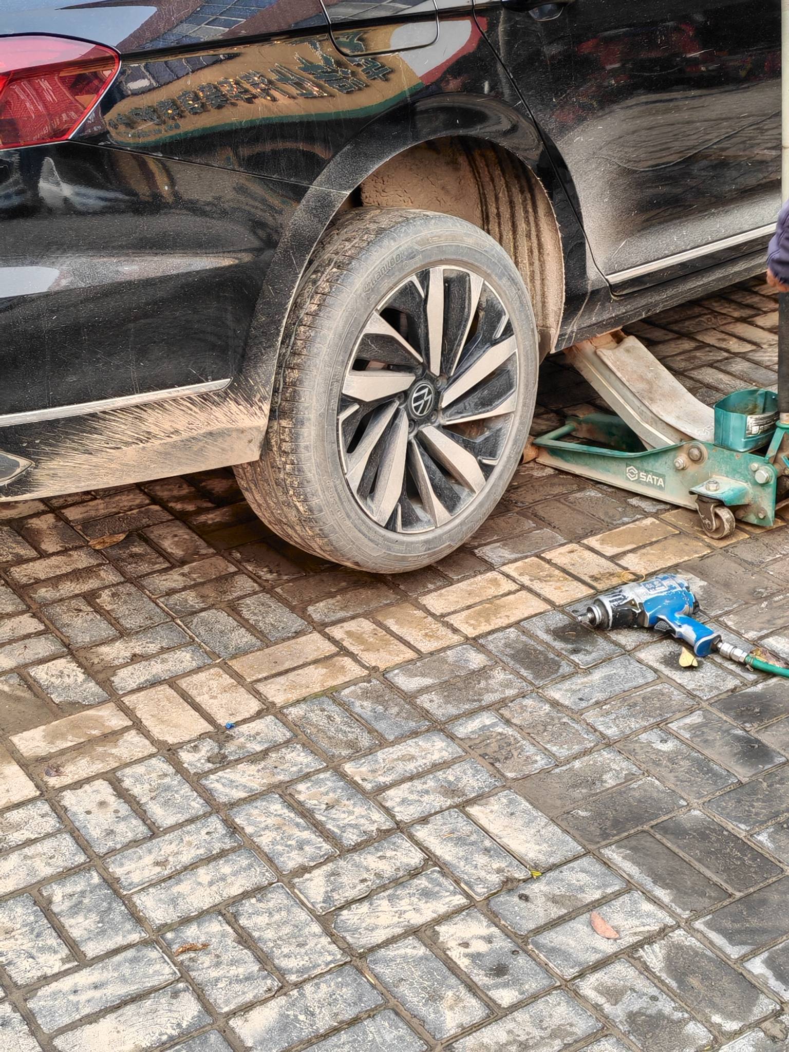 不给力啊，百万大军这点都申请不完

32 / 作者:怪圈 / 