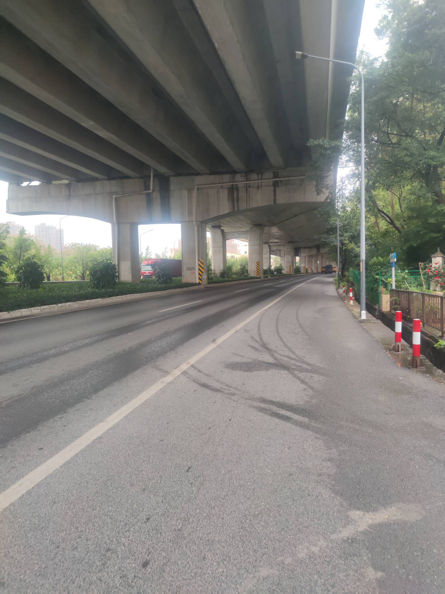 你们那下雪了吗？老哥

51 / 作者:狂烈或宝塔 / 