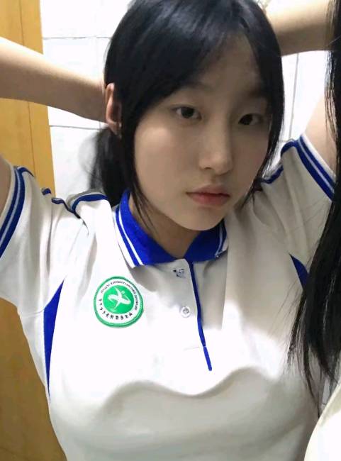 快，速度，多号准备，今晚移动云盘将再次更新，随便打电话按33，5秒钟就可以抽了



7 / 作者:假老哥真挂壁 / 