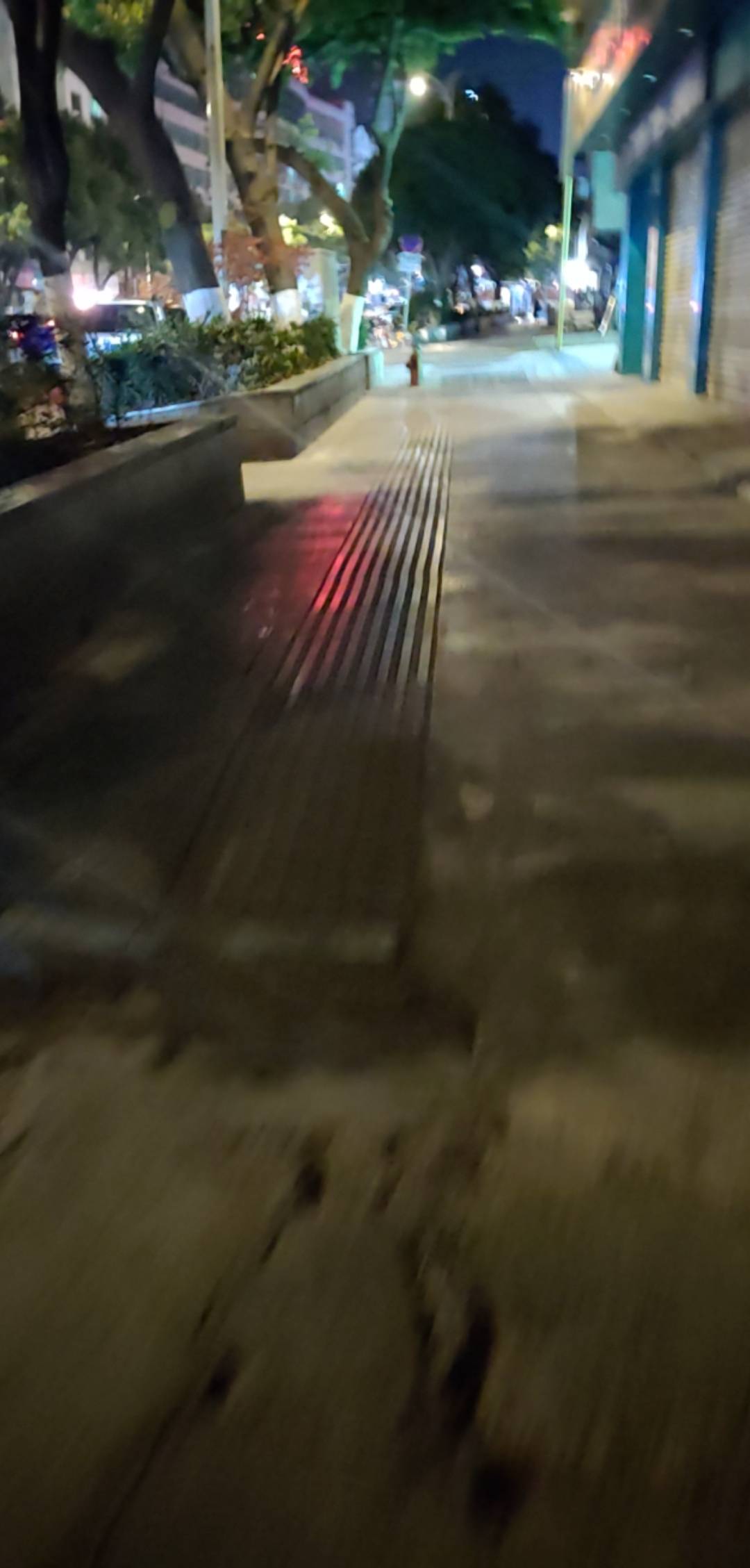 今晚不用挂壁了，去前任家睡觉！

54 / 作者:钟情aaa / 