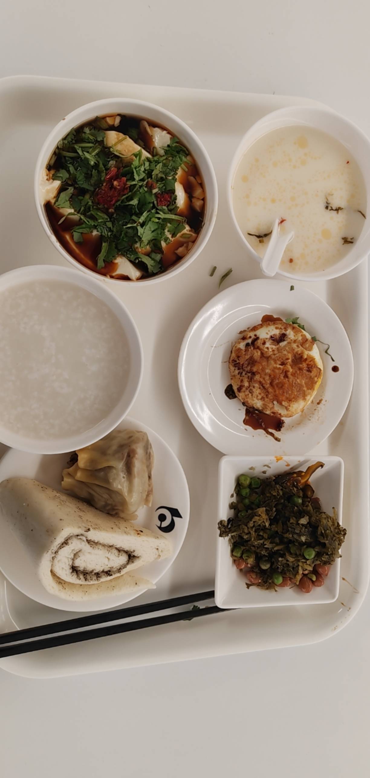 吃早饭了，准备上班了

73 / 作者:★★★★汪汪队五星上将★★★★ / 