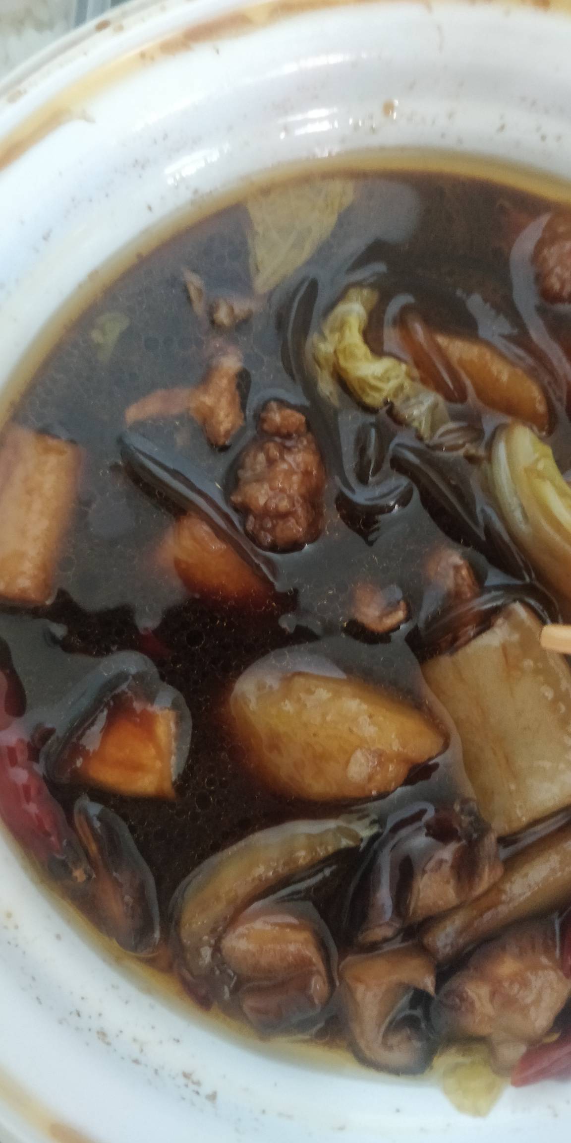 老哥们，今天点外卖遇到这样的，实付21，送过来就一点点，图片就是拆封后的原样，4个65 / 作者:还是躺下了 / 