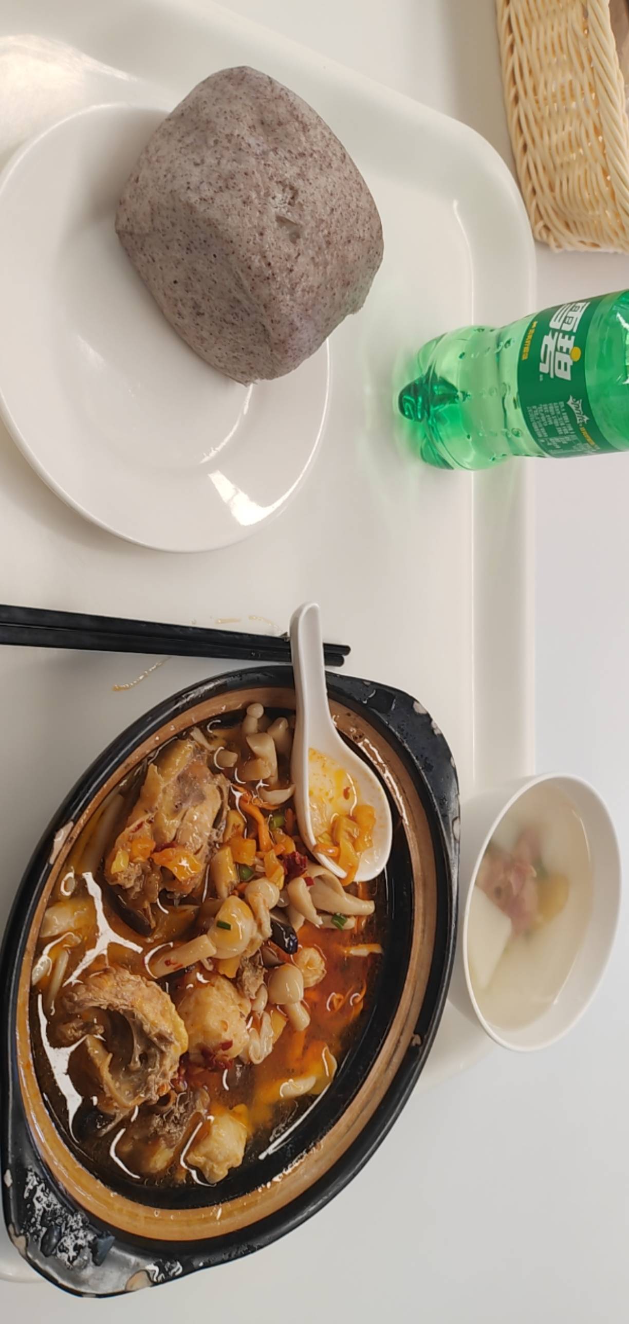 随便对付一口算了，鸡肉太少了

74 / 作者:★★★★汪汪队五星上将★★★★ / 