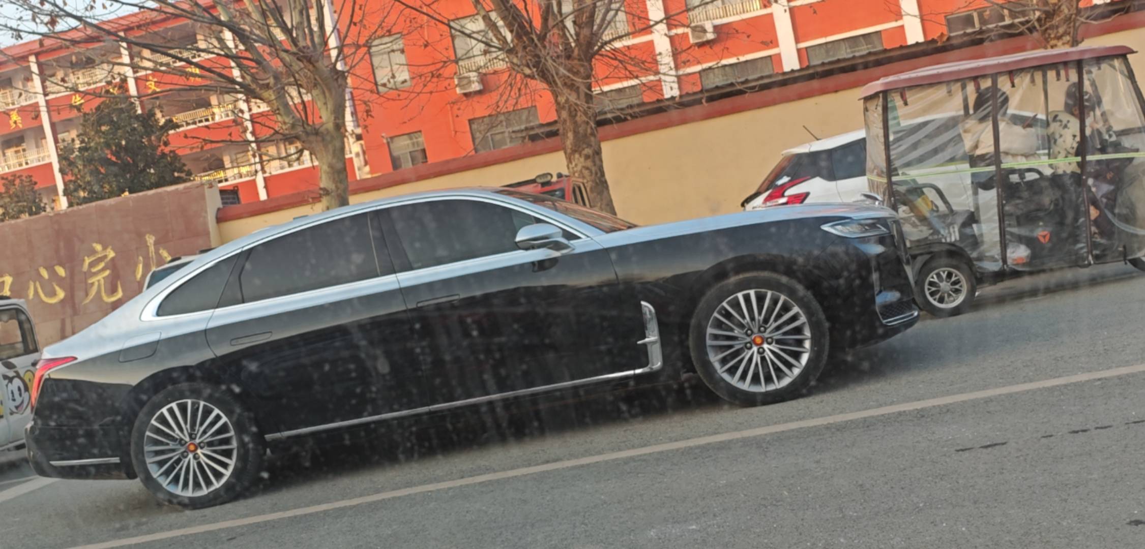 老哥们这个车看起来好帅啊

0 / 作者:是夜瞳呀 / 