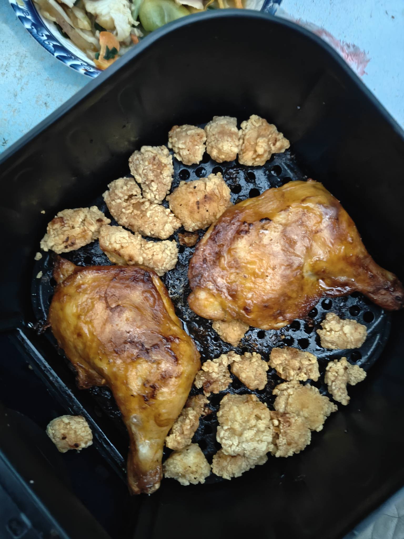 老哥们吃饭了

97 / 作者:梦辰超柜哥 / 