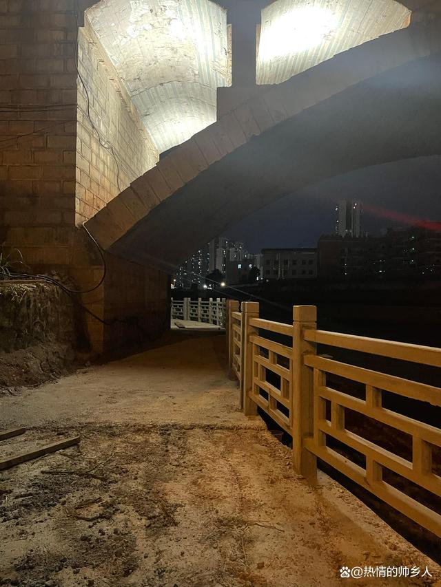 找了个风水宝地，睡觉了

39 / 作者:非洲大黑耗子 / 