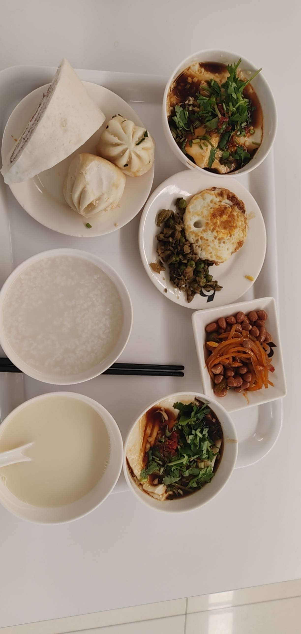 吃早饭了，老哥们不吃就感觉今天班白上了

15 / 作者:★★★★汪汪队五星上将★★★★ / 