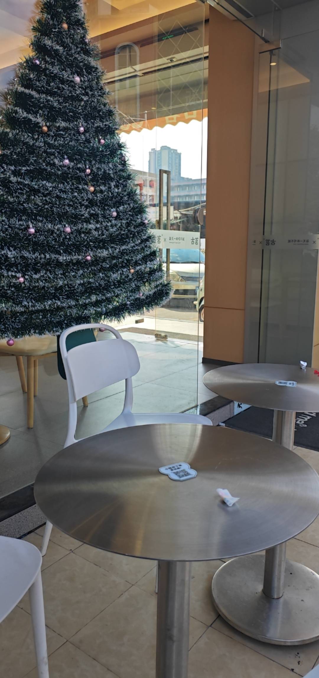 挂壁仔老哥们没毛的时候在干啥？躺在床上玩手机还是出门溜达？我就天天躺在床上

55 / 作者:卡农豆包 / 