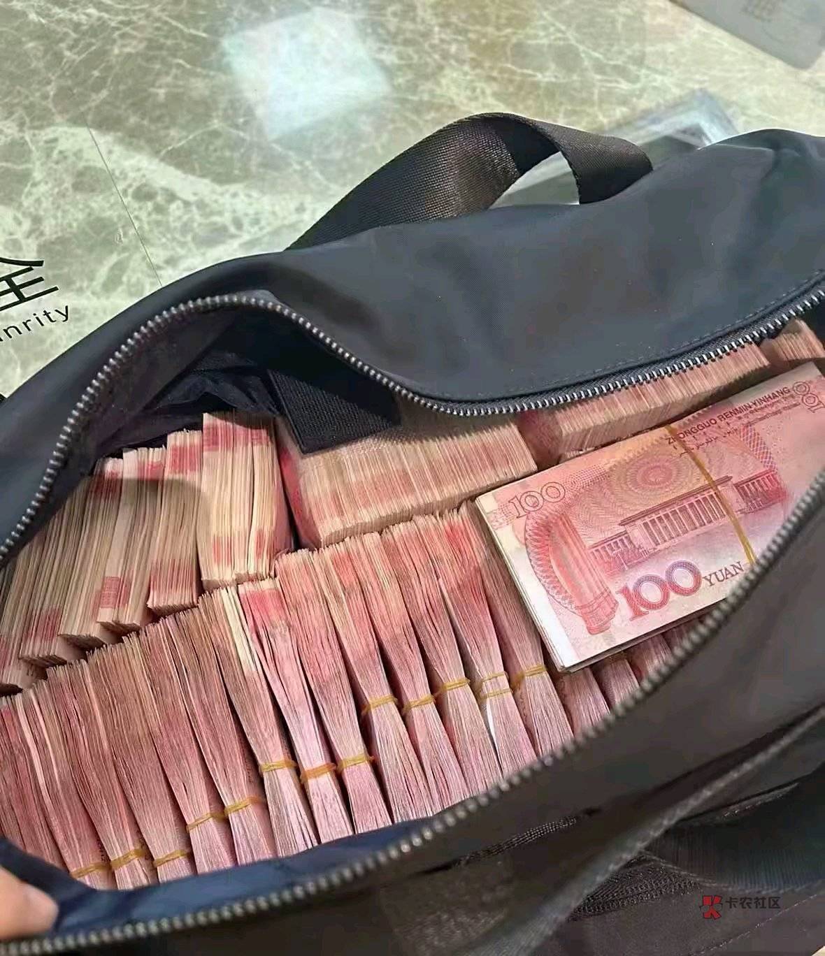 取60w回家过年了，不知道够不够花的


39 / 作者:卡农无敌帅 / 