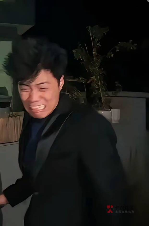 在日租挂壁房真难受，我隔壁每天多有不同的情侣住，每天晚上隔壁多会传来啪啪作响的声24 / 作者:风筝v / 