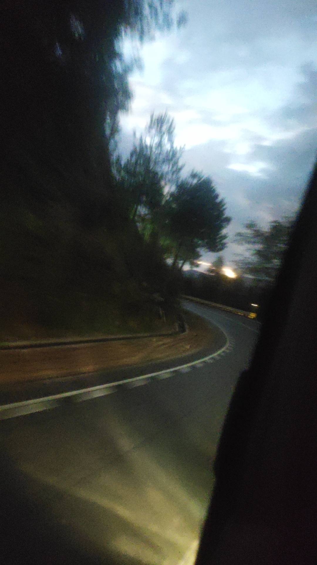 老哥们有没有江西毛，昨天从武汉到赣州来看工地了，待24号回去

65 / 作者:雨夜带伞不带刀丶 / 