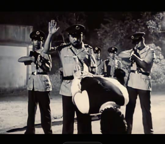 滕苟的审核一进门看到常威打来福！冤枉你的人比谁都清楚，



91 / 作者:锅锅一jio过去 / 