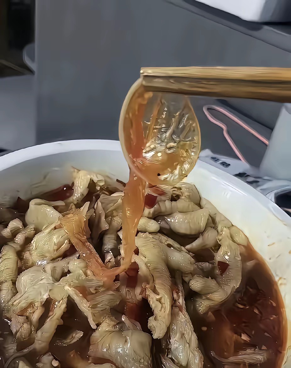 吃 老哥们

62 / 作者:不知明的靓仔 / 