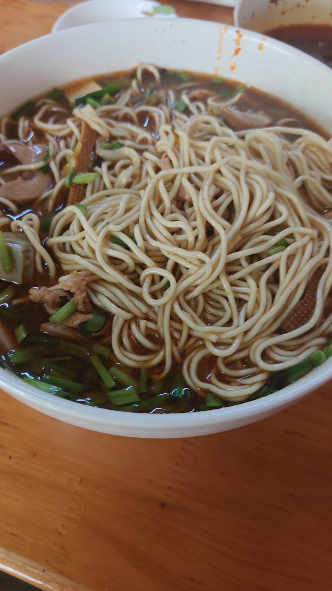 吃面，11元，老哥们先吃

46 / 作者:猫九先生 / 