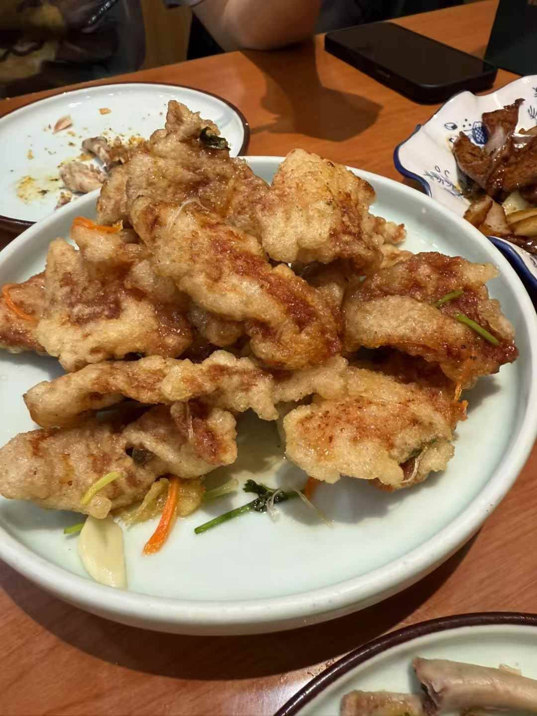 马上快过年了，不要再讨论什么老农代码飞、大妈定位飞、中行换号飞，广子又爆了！

你24 / 作者:尛•牛•氓 / 