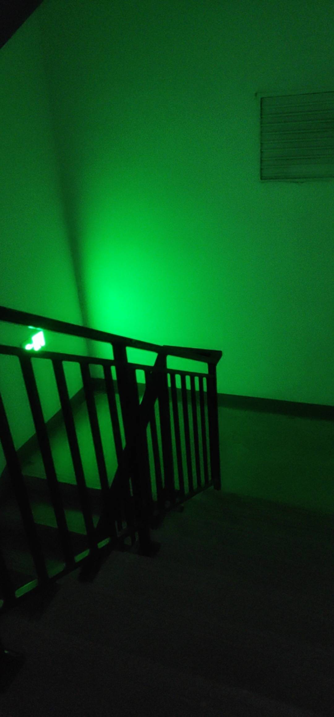 昆山这天气，那些挂壁在外边的怎么生存啊

36 / 作者:碧素堂 / 