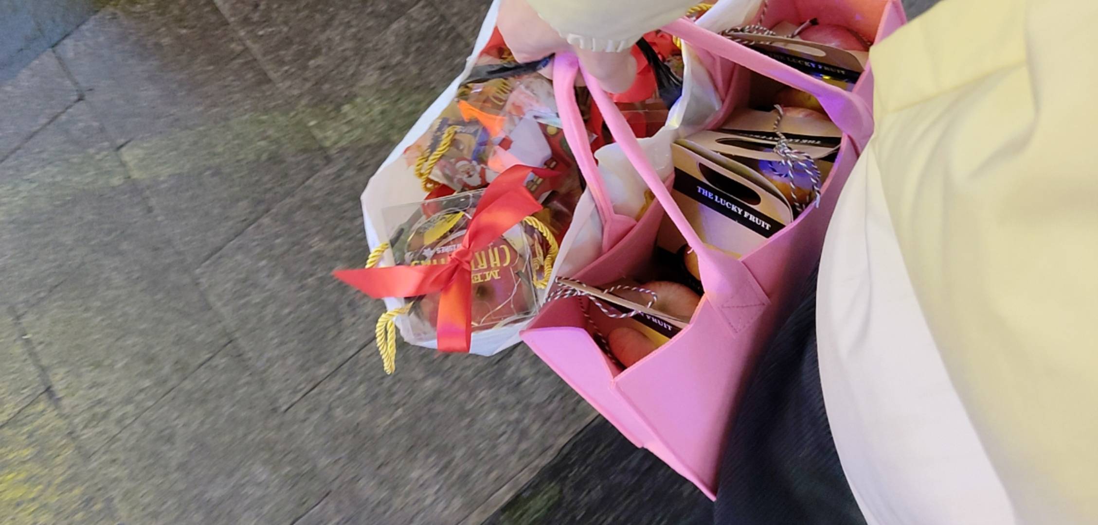 收摊了，不好卖！7点出来就卖了一个

94 / 作者:公园挂壁老哥 / 