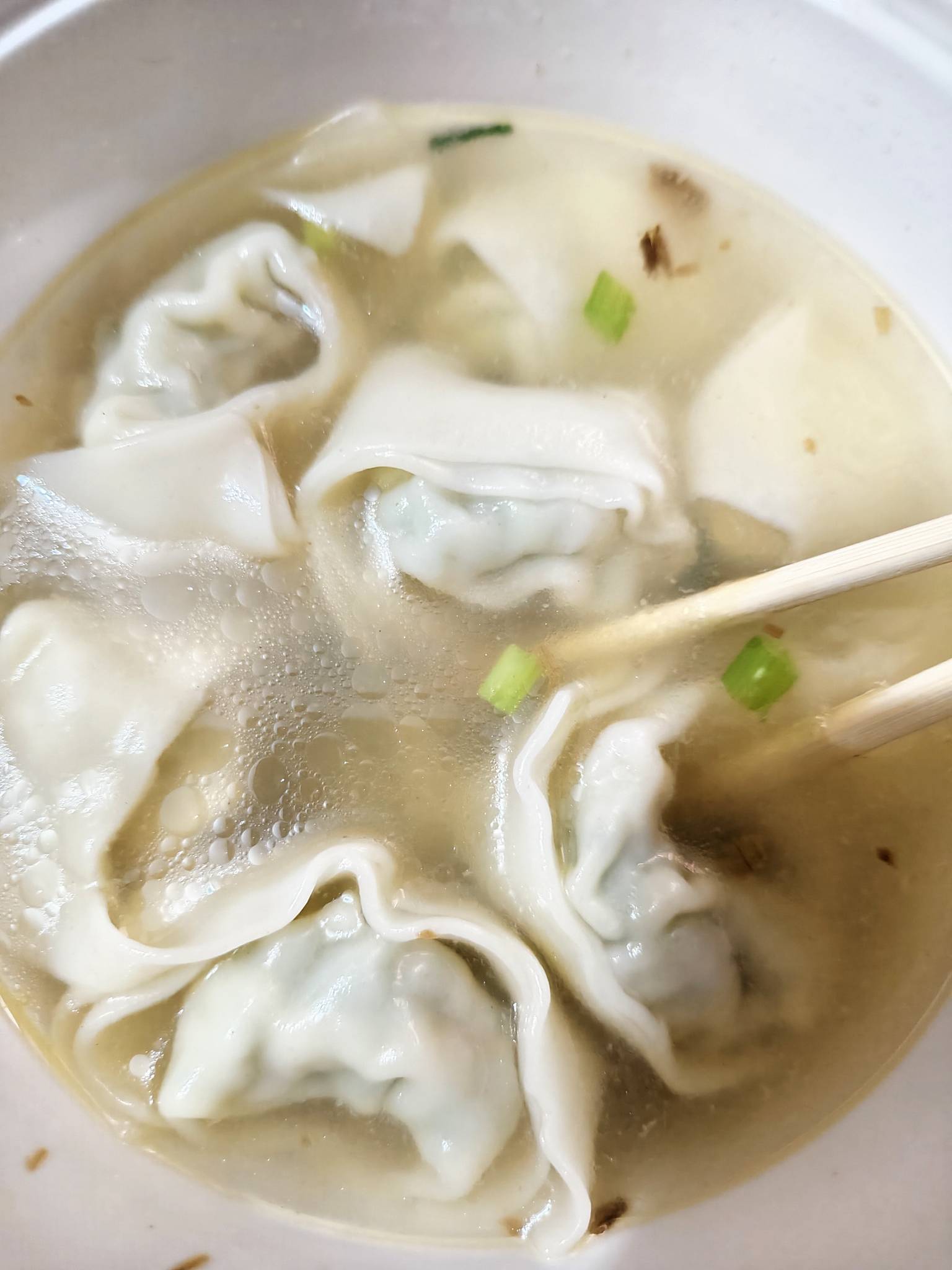 老哥们先吃，等下还得去工行网点核实

86 / 作者:牢大 / 