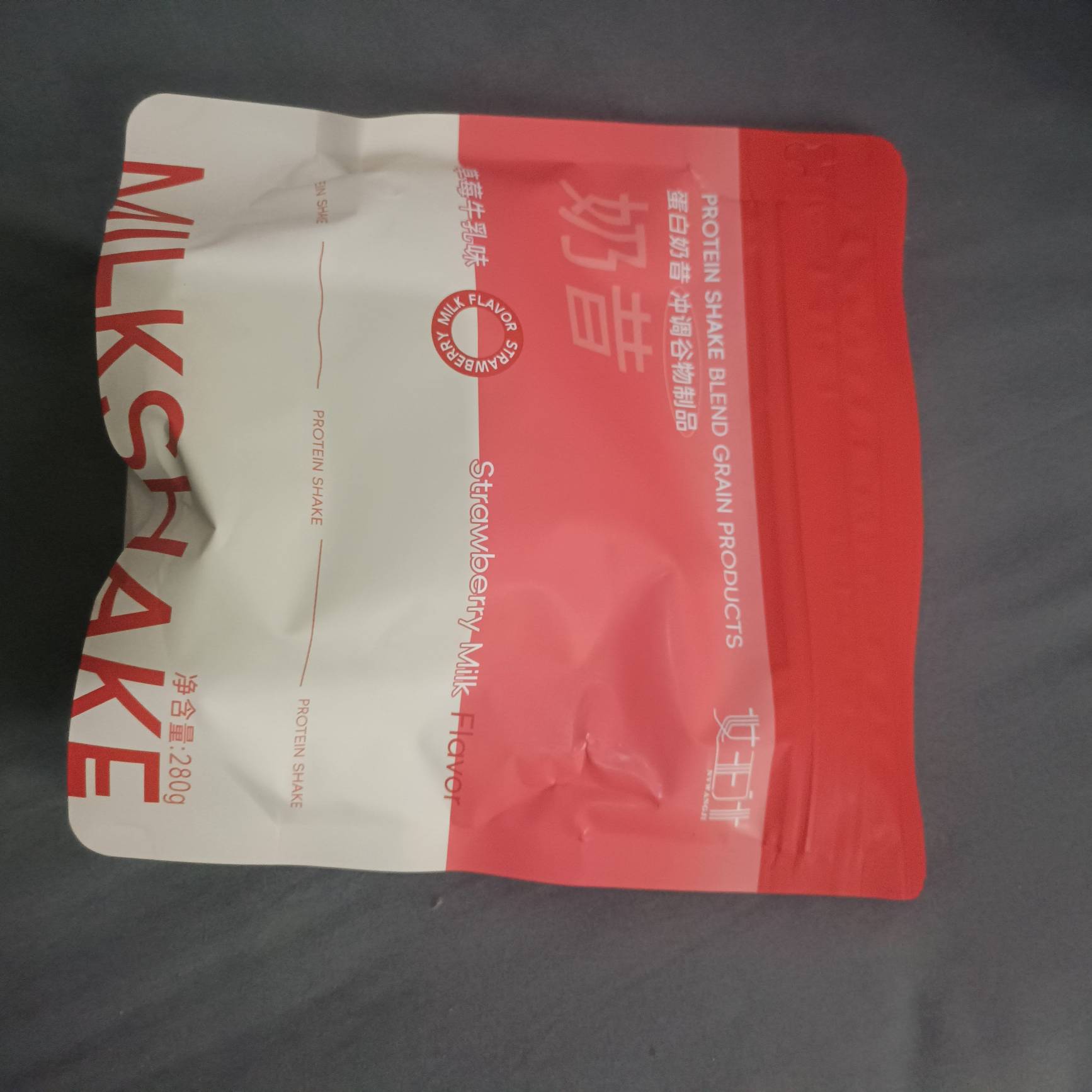 昨天来个女性裤衩子  今天又收到这个玩意   刷单的把我当成女的了

93 / 作者:后葫芦 / 