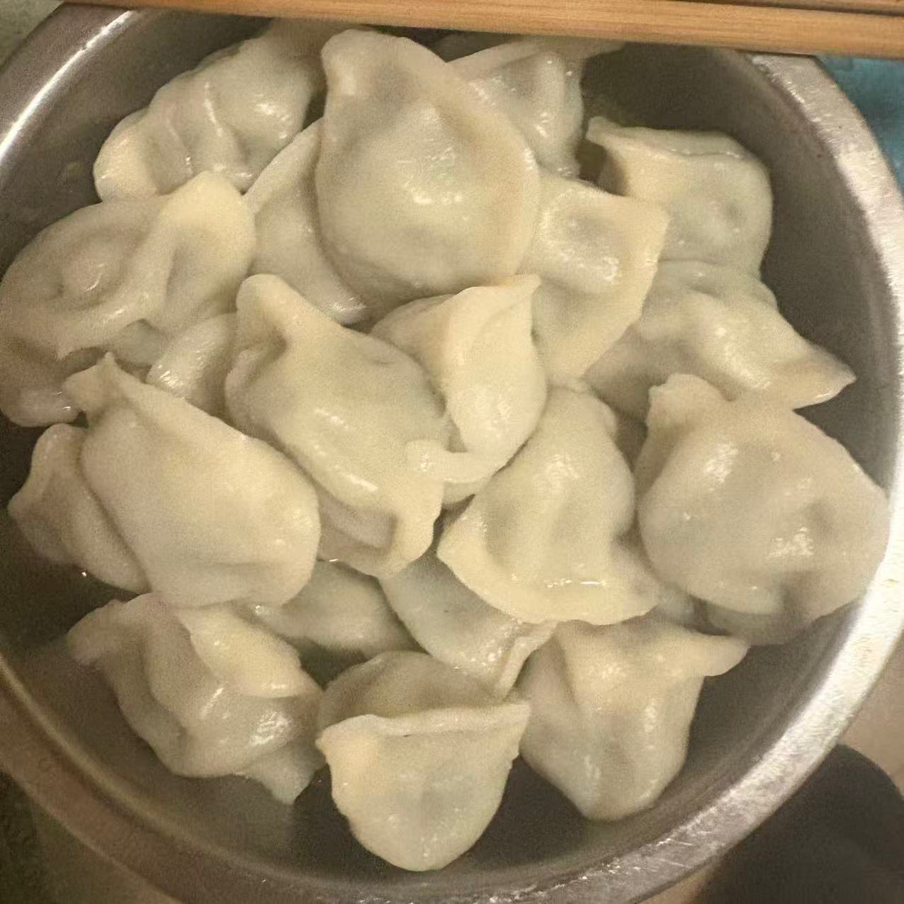 睡不着 煮点饺子

85 / 作者:小旋风ovo / 